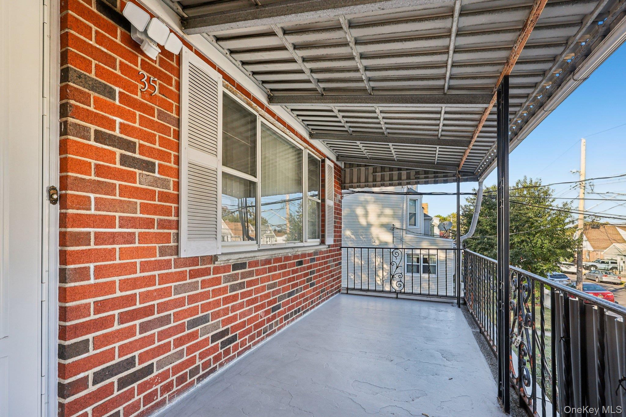 35 Sterling Avenue, Yonkers, NY 10704