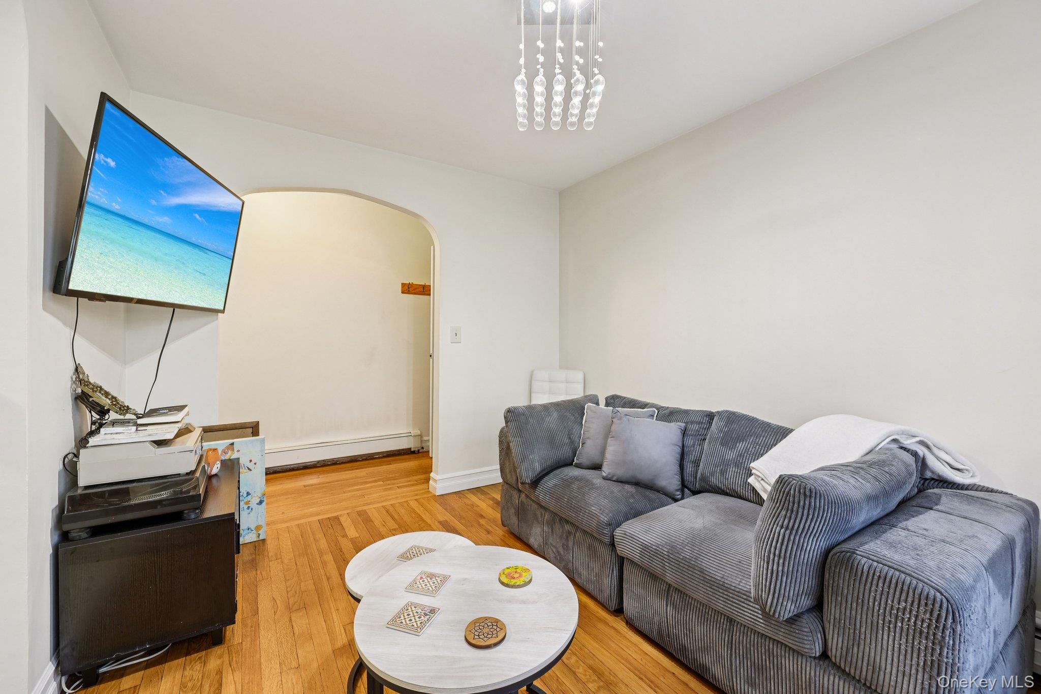 35 Sterling Avenue, Yonkers, NY 10704