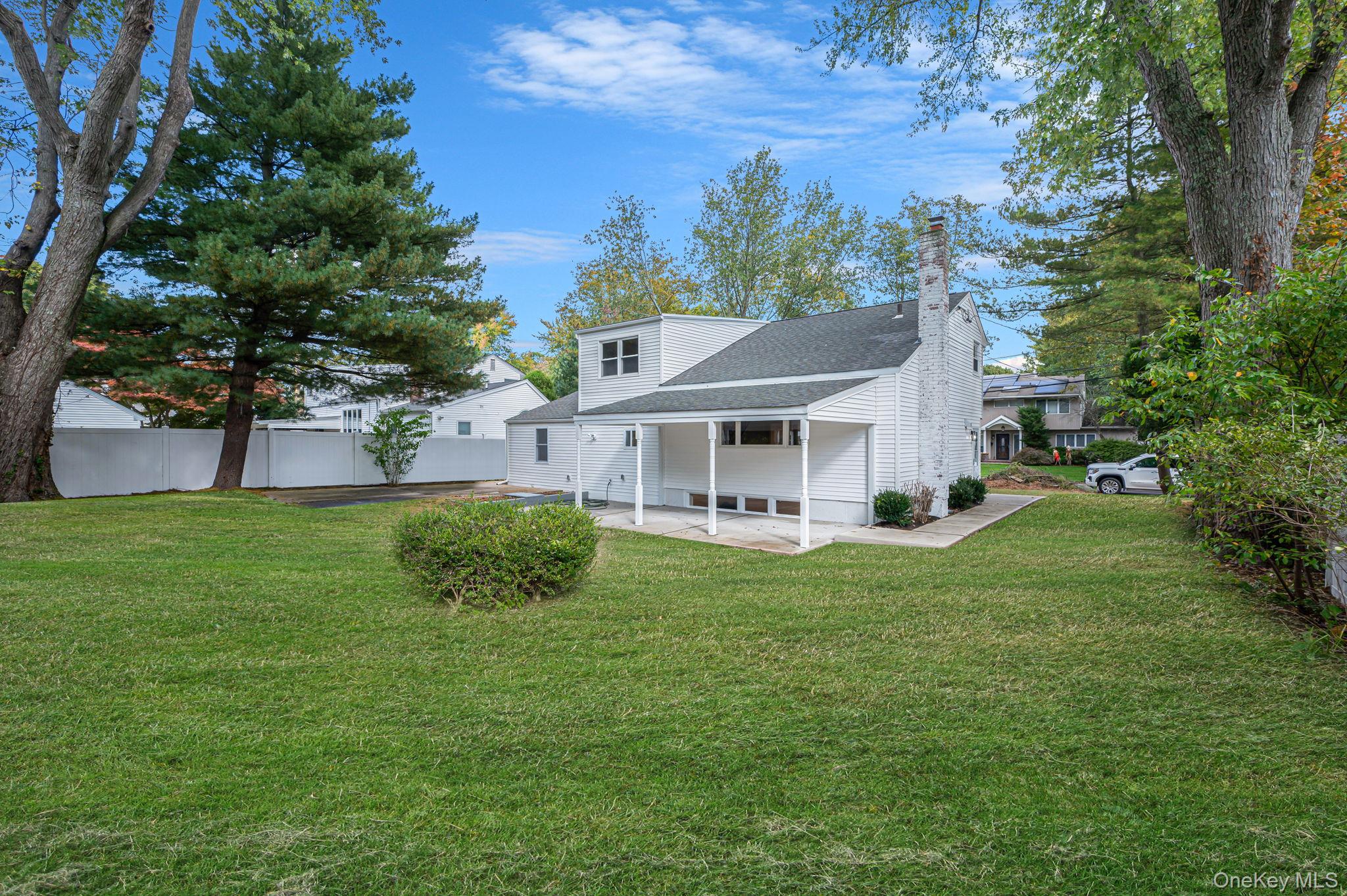 11 Lucille Lane, Commack, NY 11725