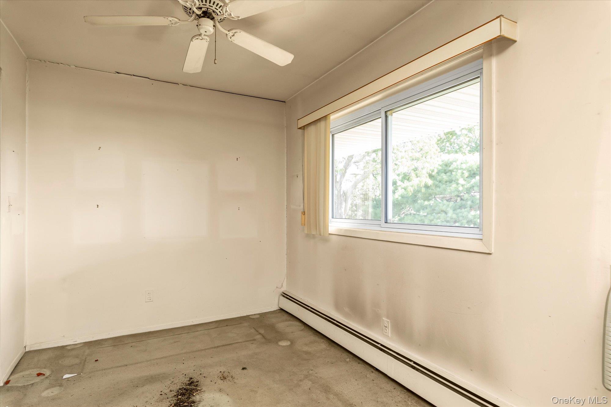 1 Toms Point Lane # Bldg.#2, Apt.4A, Port Washington, NY 11050