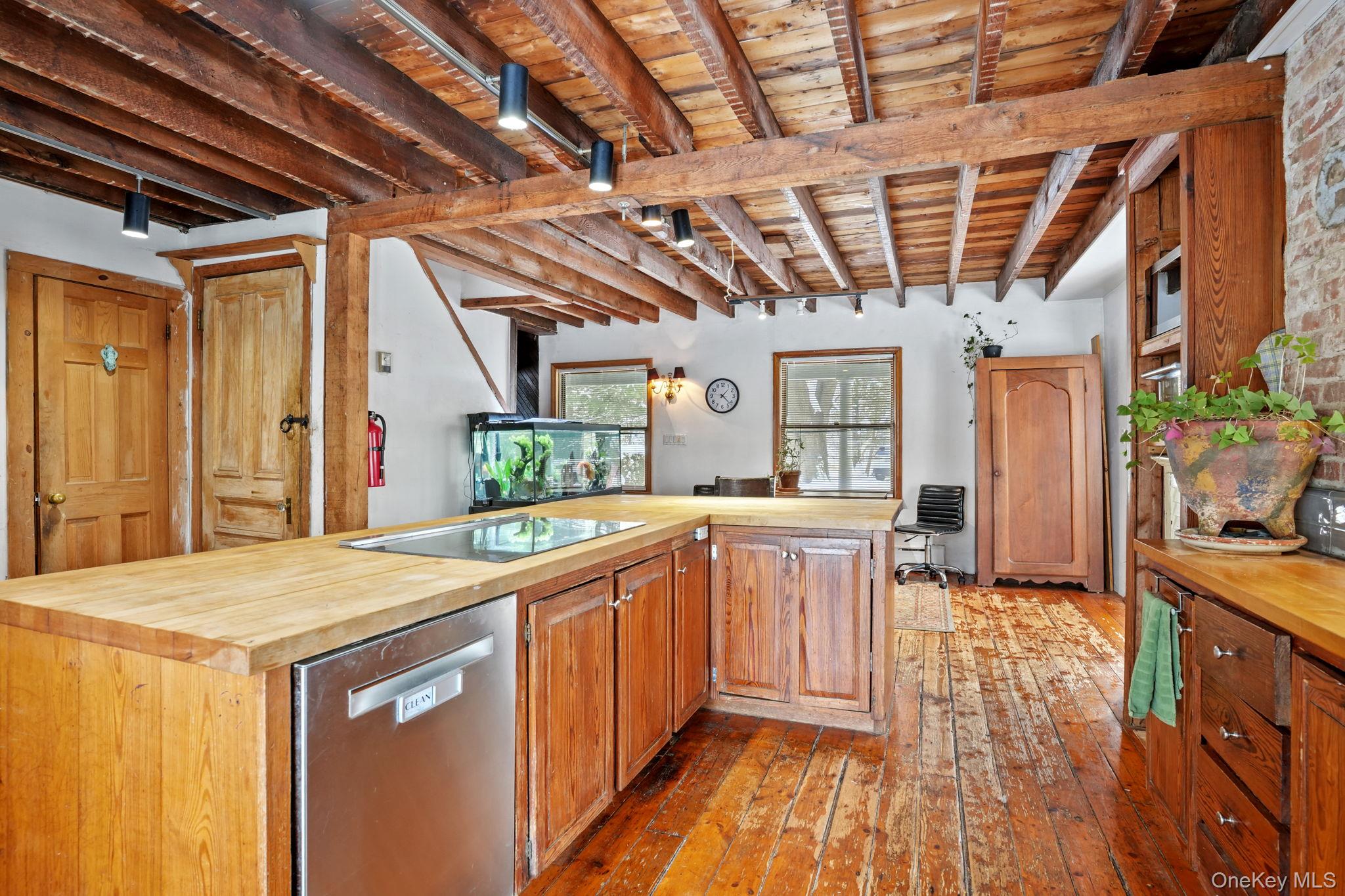 1780 Strawberry Road, Mohegan Lake, NY 10547