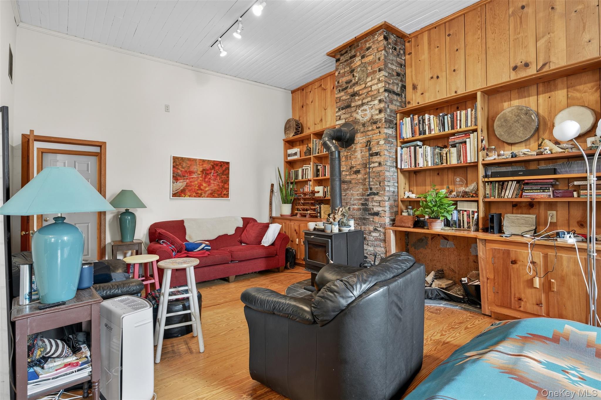 3588 Main Street, Stone Ridge, NY 12484