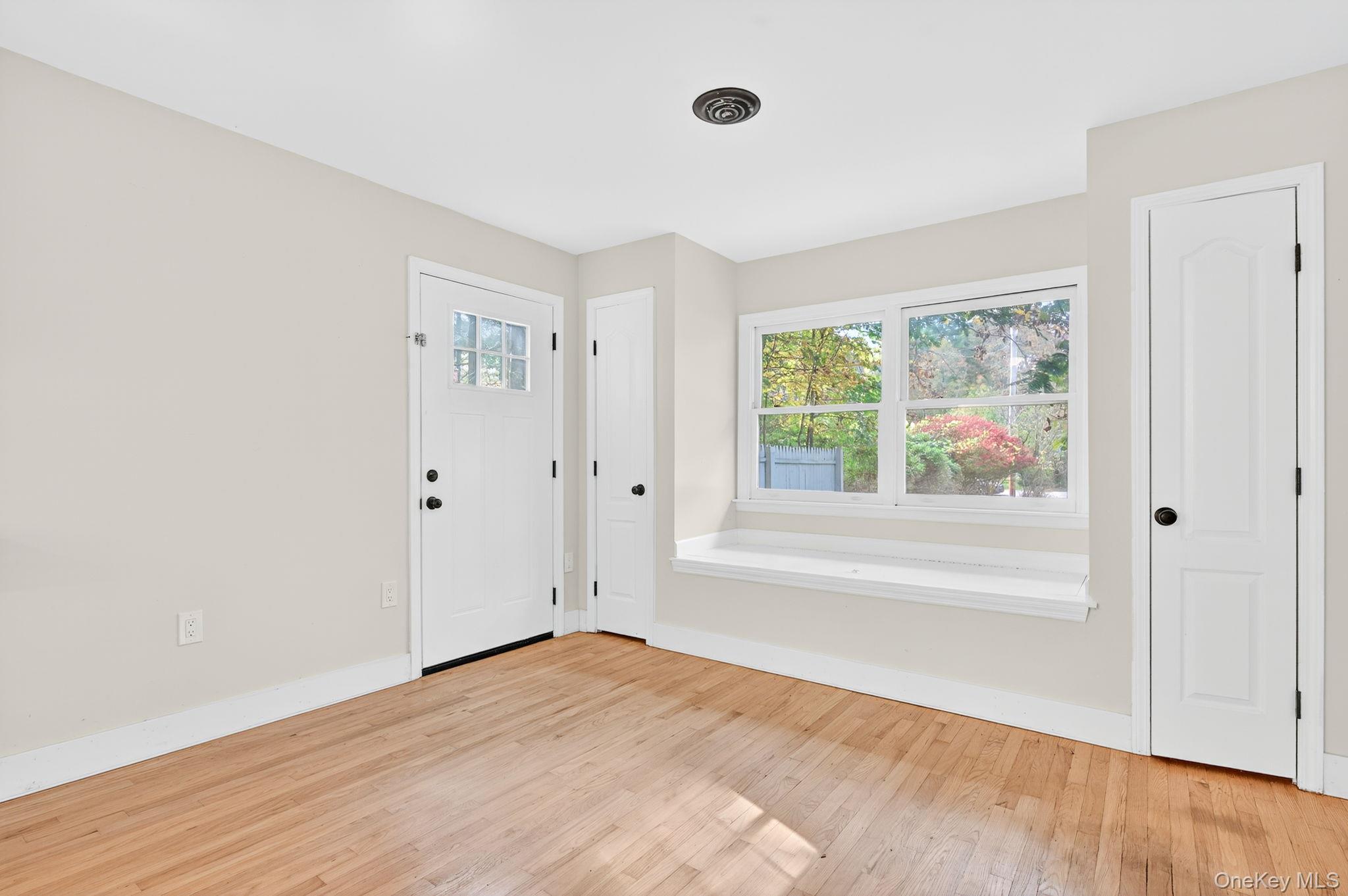 5 Lazy Brook Lane, Woodstock, NY 12498