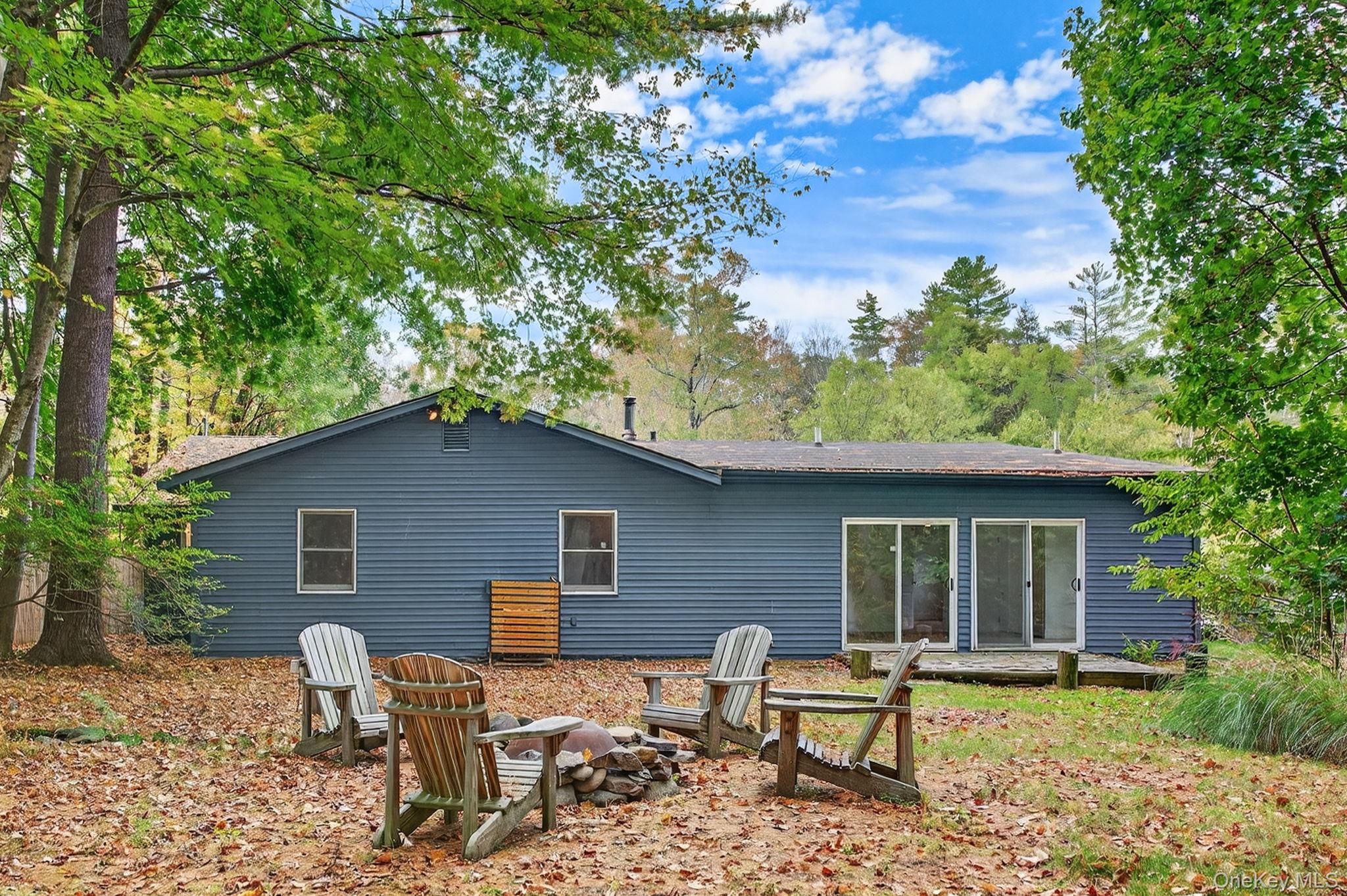 5 Lazy Brook Lane, Woodstock, NY 12498