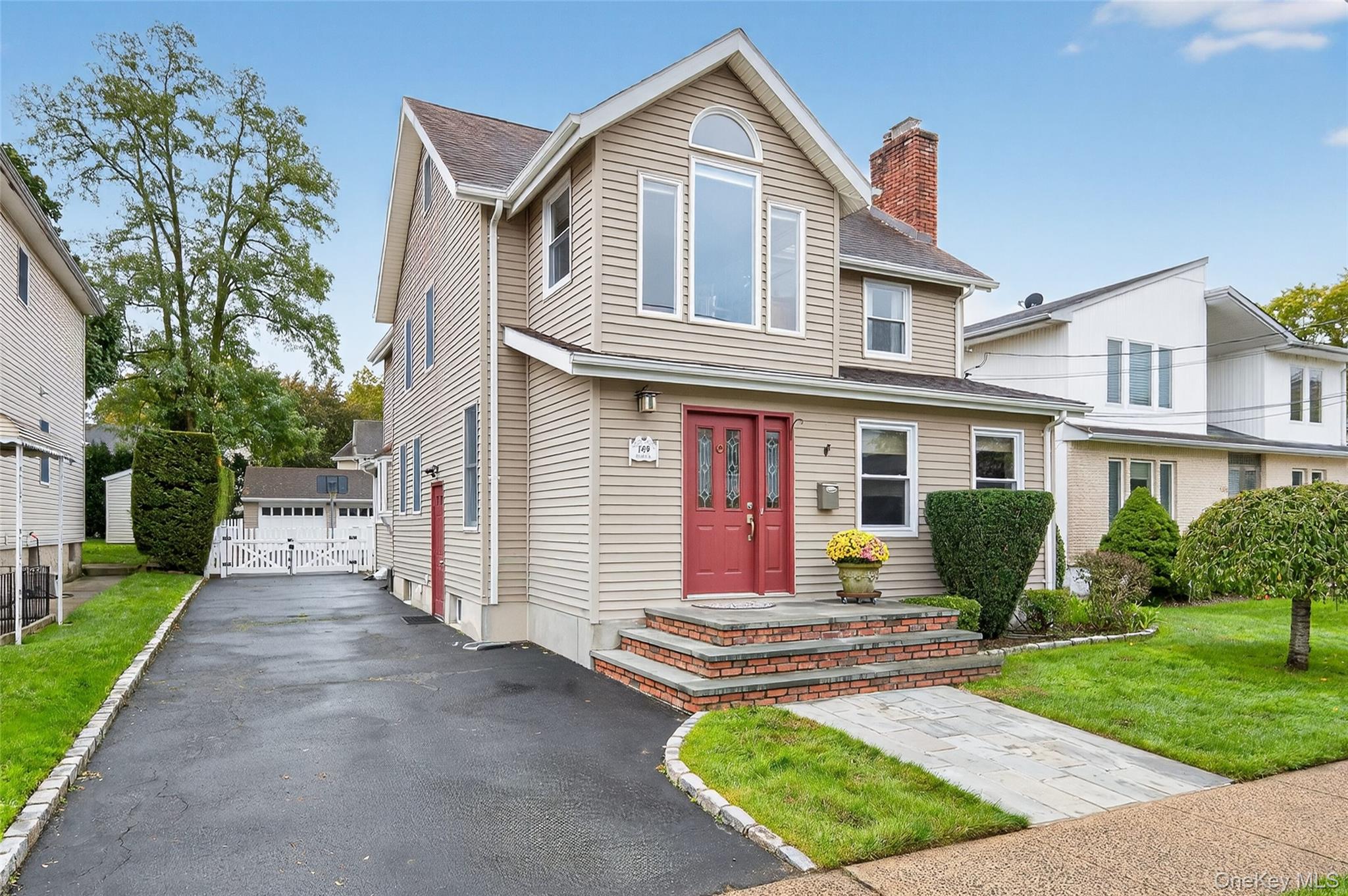 149 Hughes Place, Albertson, NY 11507