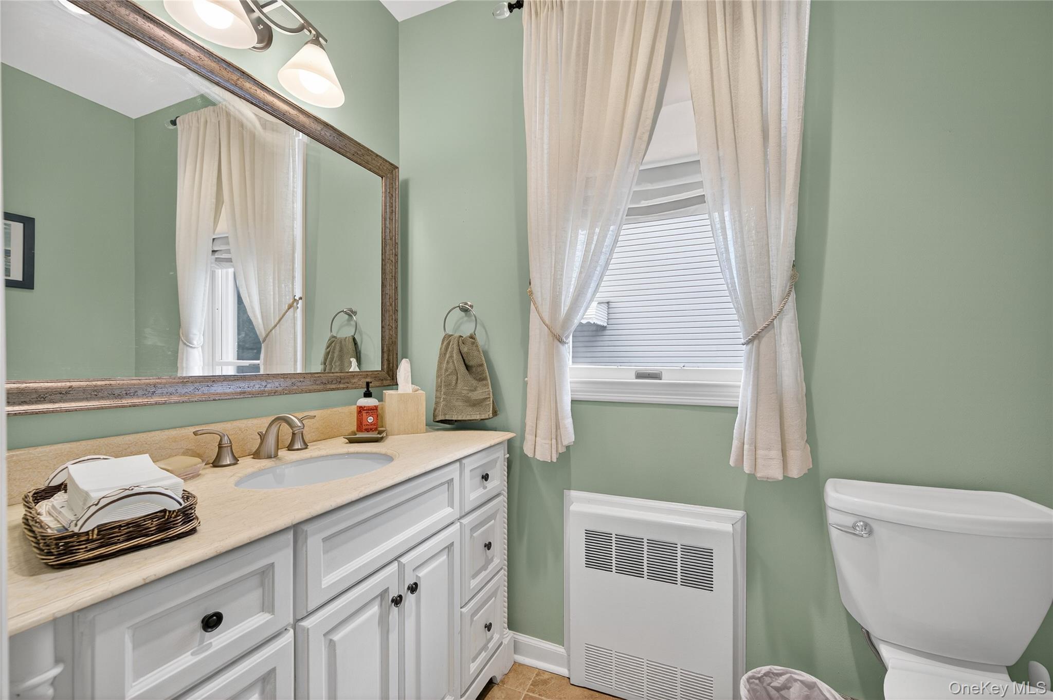 149 Hughes Place, Albertson, NY 11507