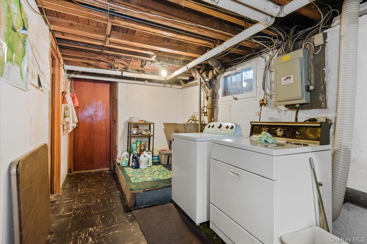 1620 Blenheim Road, Rockville Centre, NY 11570