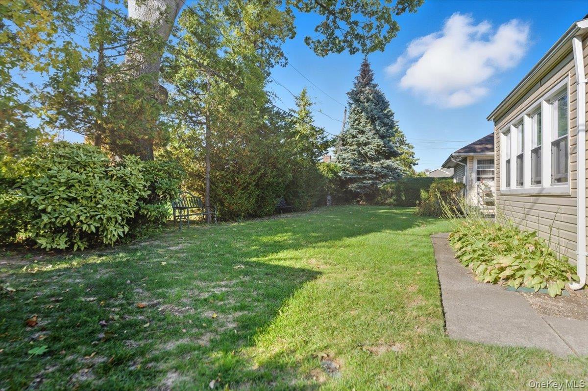 1620 Blenheim Road, Rockville Centre, NY 11570