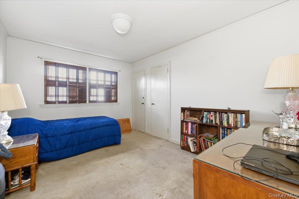 1620 Blenheim Road, Rockville Centre, NY 11570