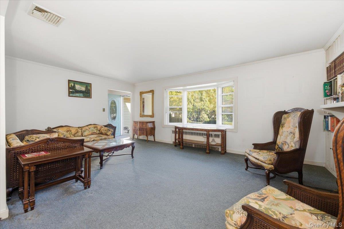 1620 Blenheim Road, Rockville Centre, NY 11570