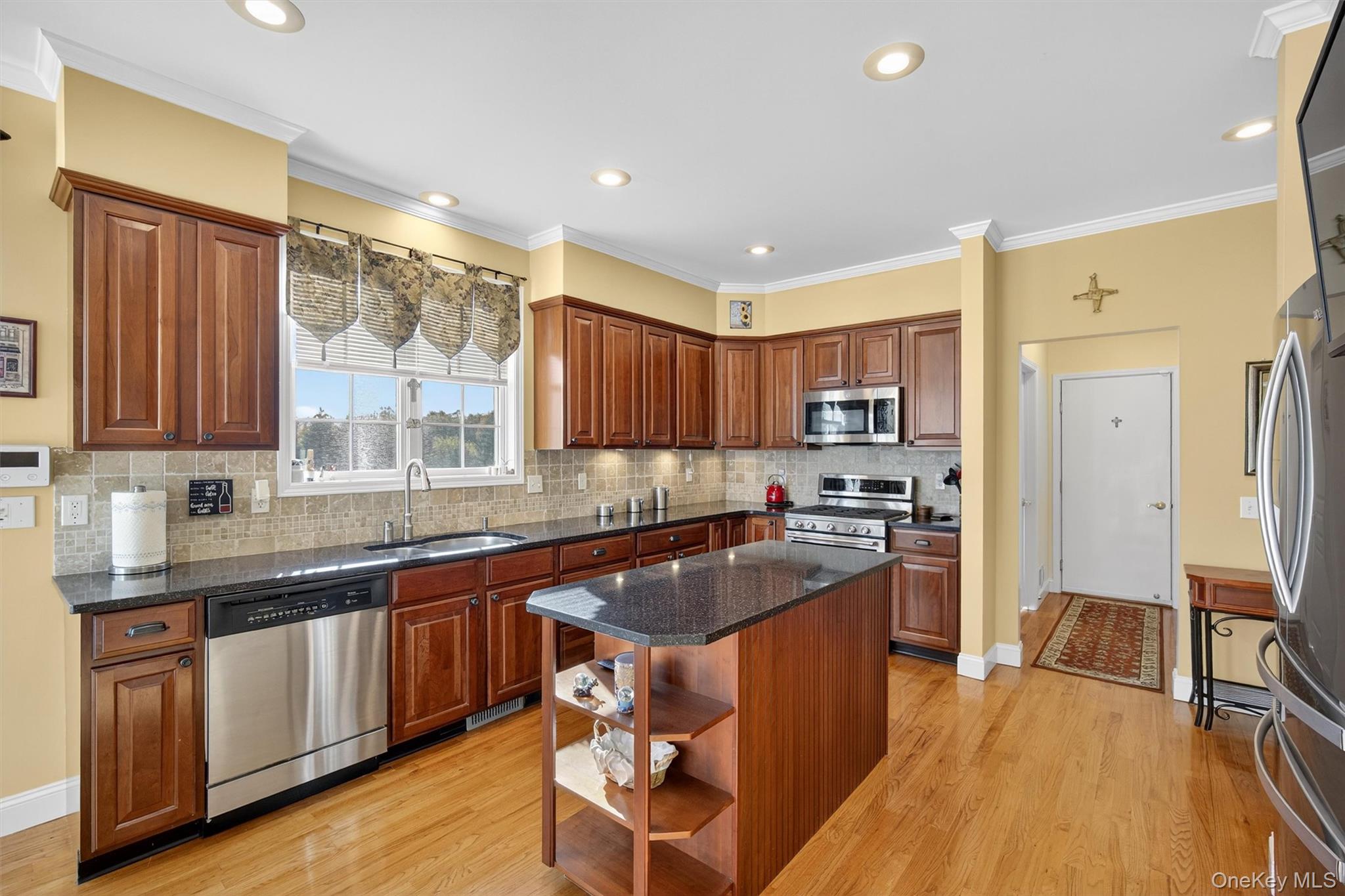 15 Champlain Drive, Hopewell Junction, NY 12533