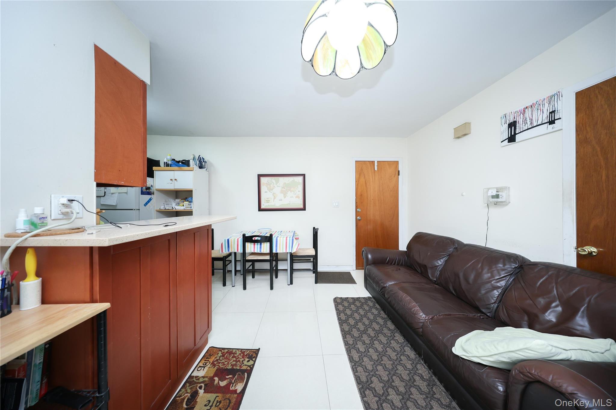 11708 Curzon Road, Richmond Hill, NY 11418