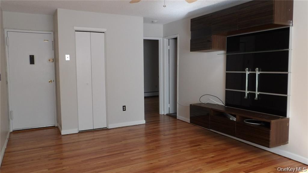 502 Barclay Manor, Newburgh, NY 12550