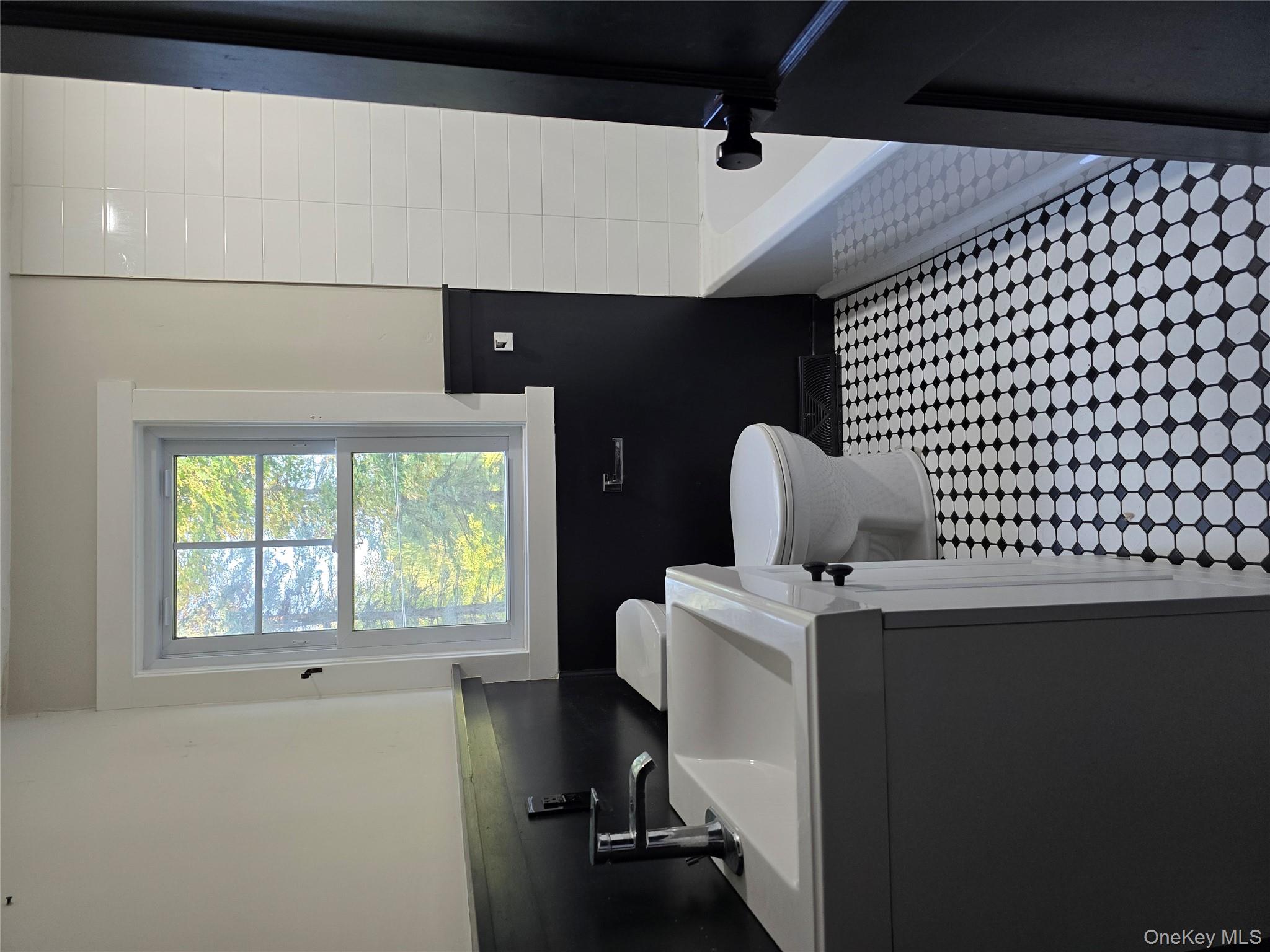 2888 State Route 17K, Middletown, NY 10941