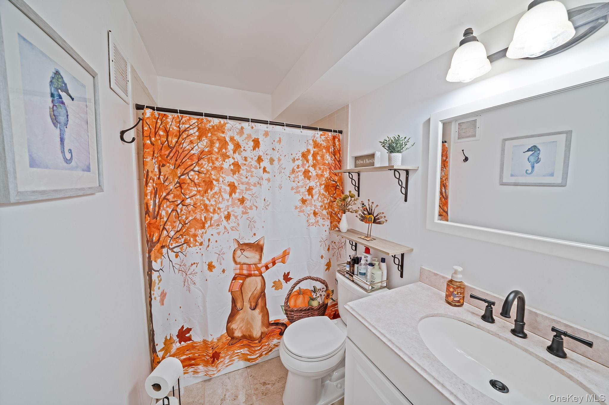 11 Poplar Court # B20, Selden, NY 11784