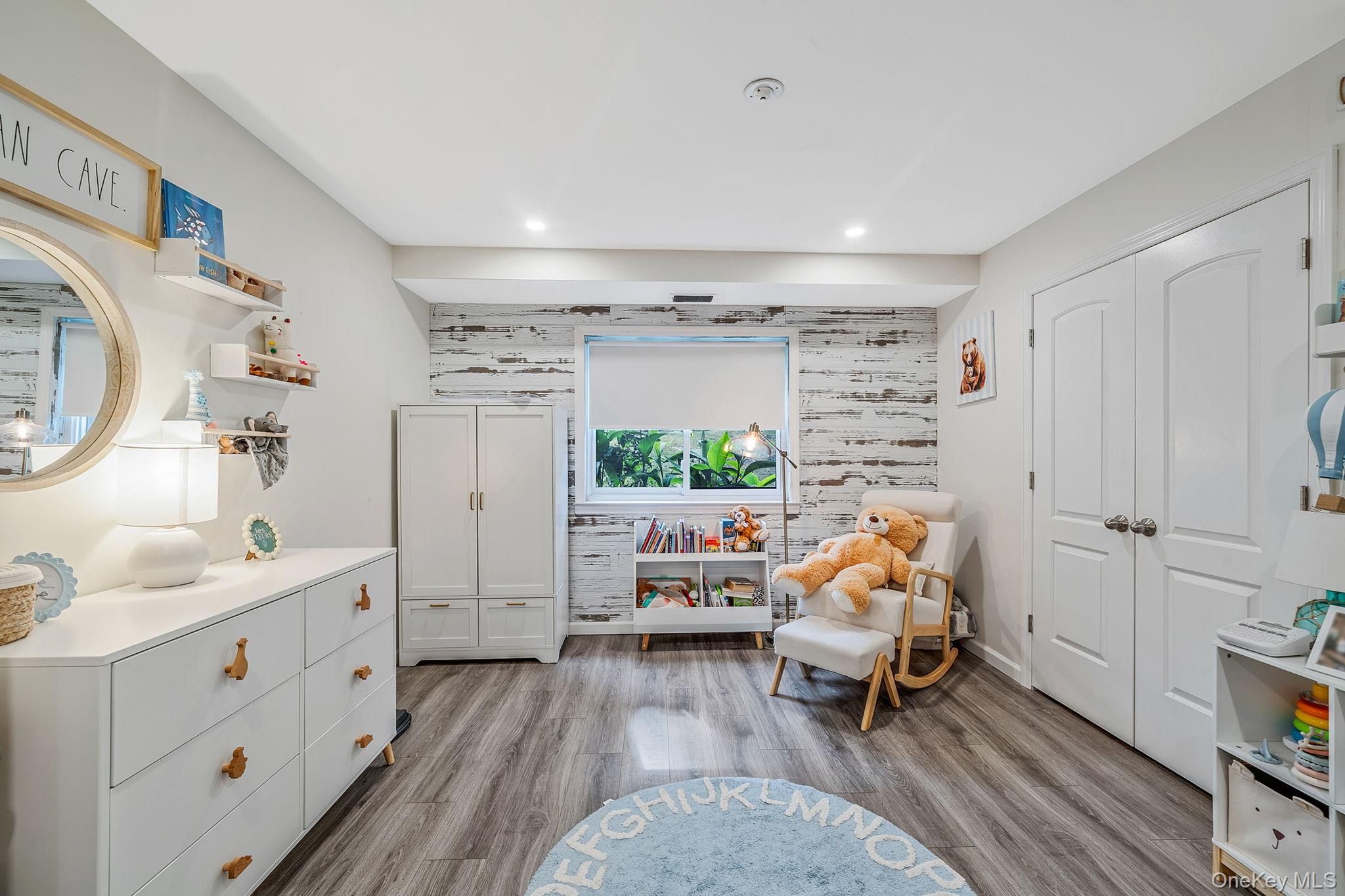 11 Poplar Court # B20, Selden, NY 11784