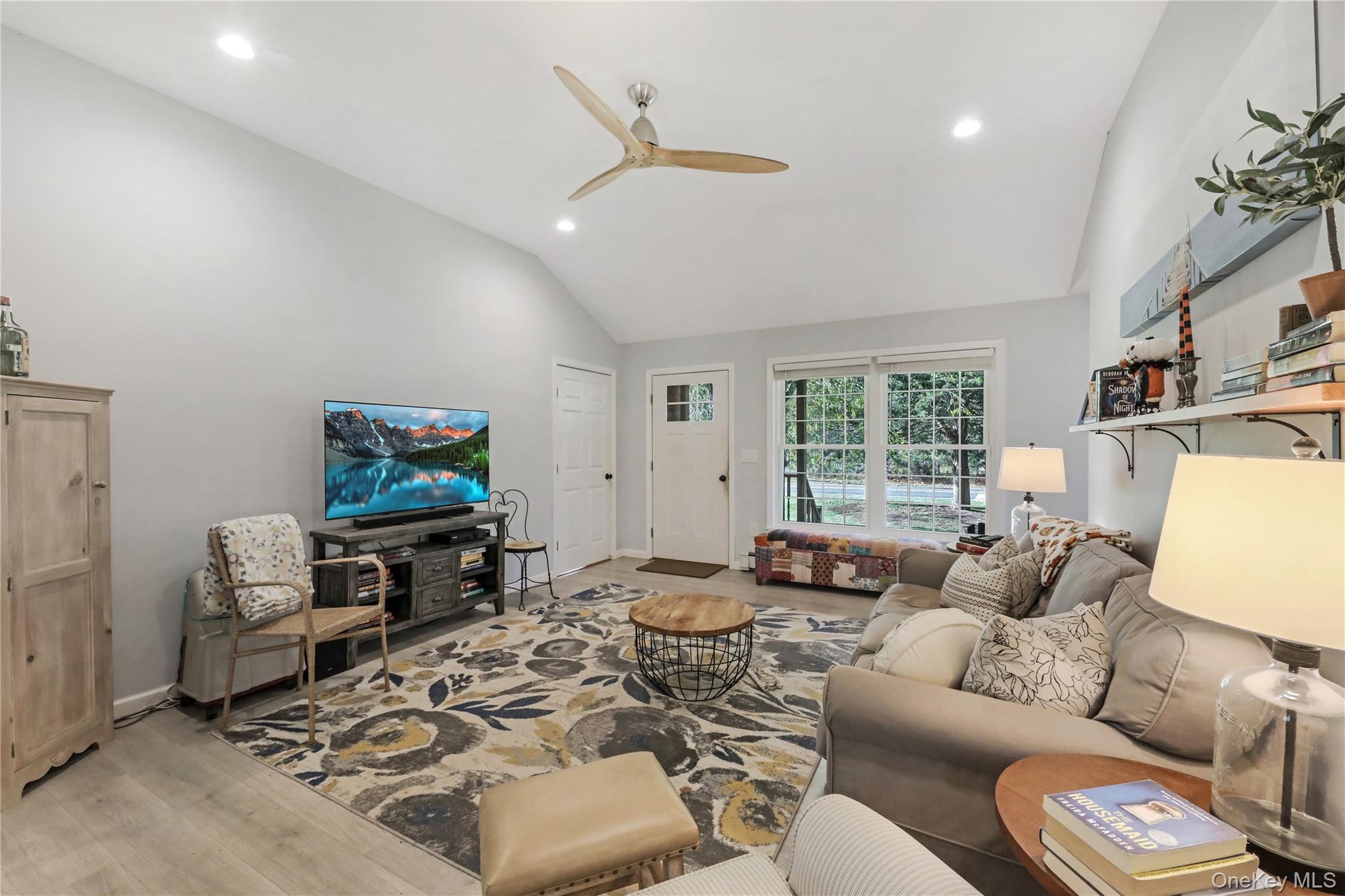 48 Nidzyn Avenue, Remsenburg, NY 11960