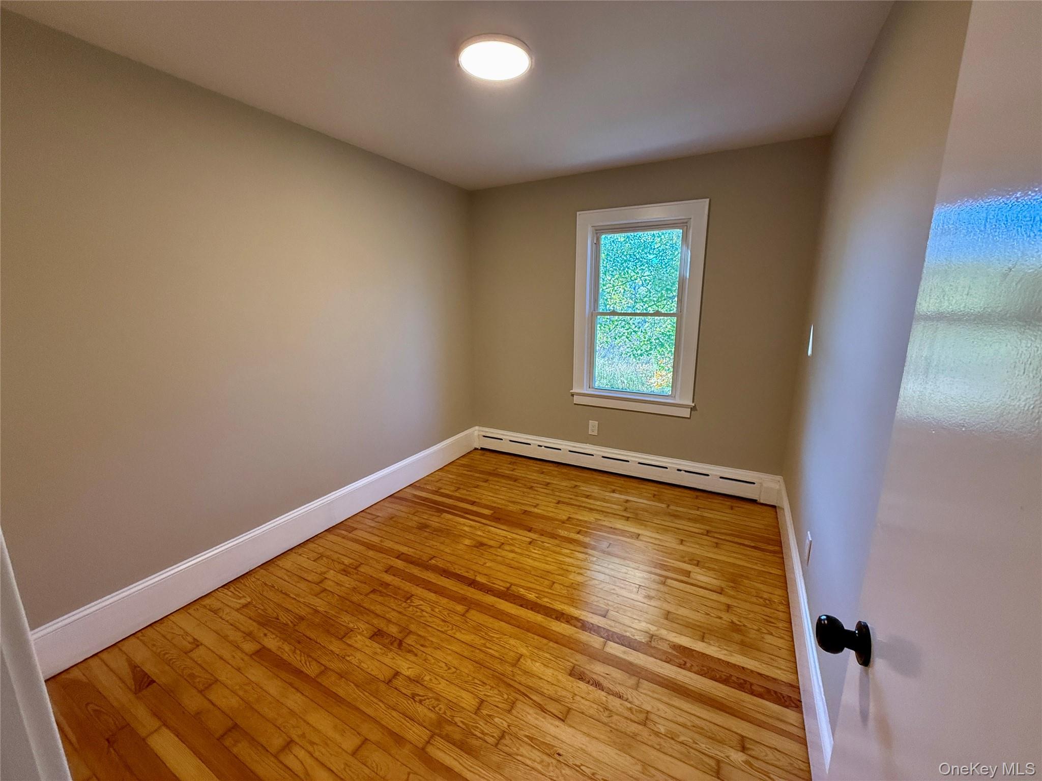 190 State Route 32 N, New Paltz, NY 12561