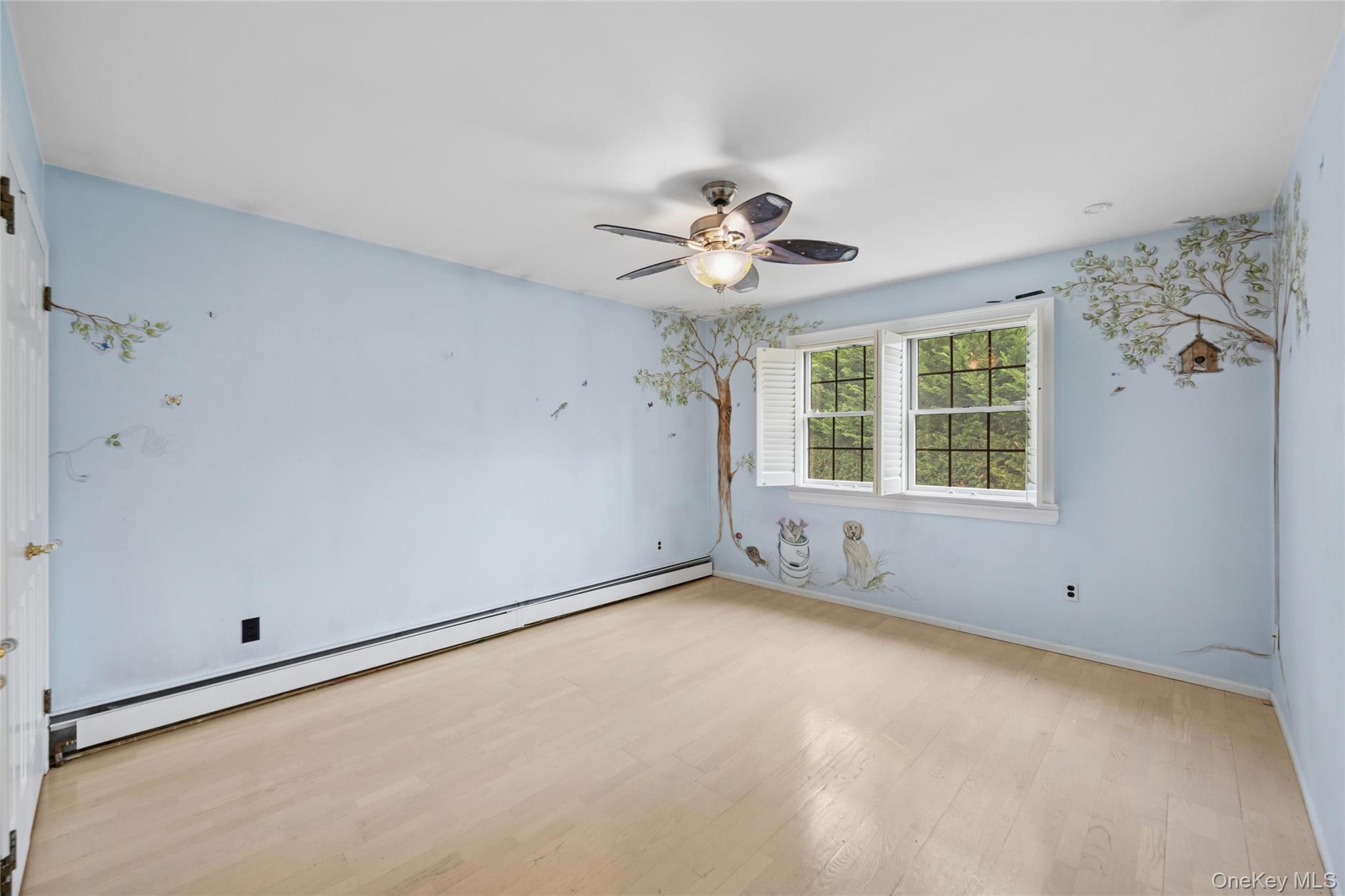 18 Knoll Lane, Glen Head, NY 11545