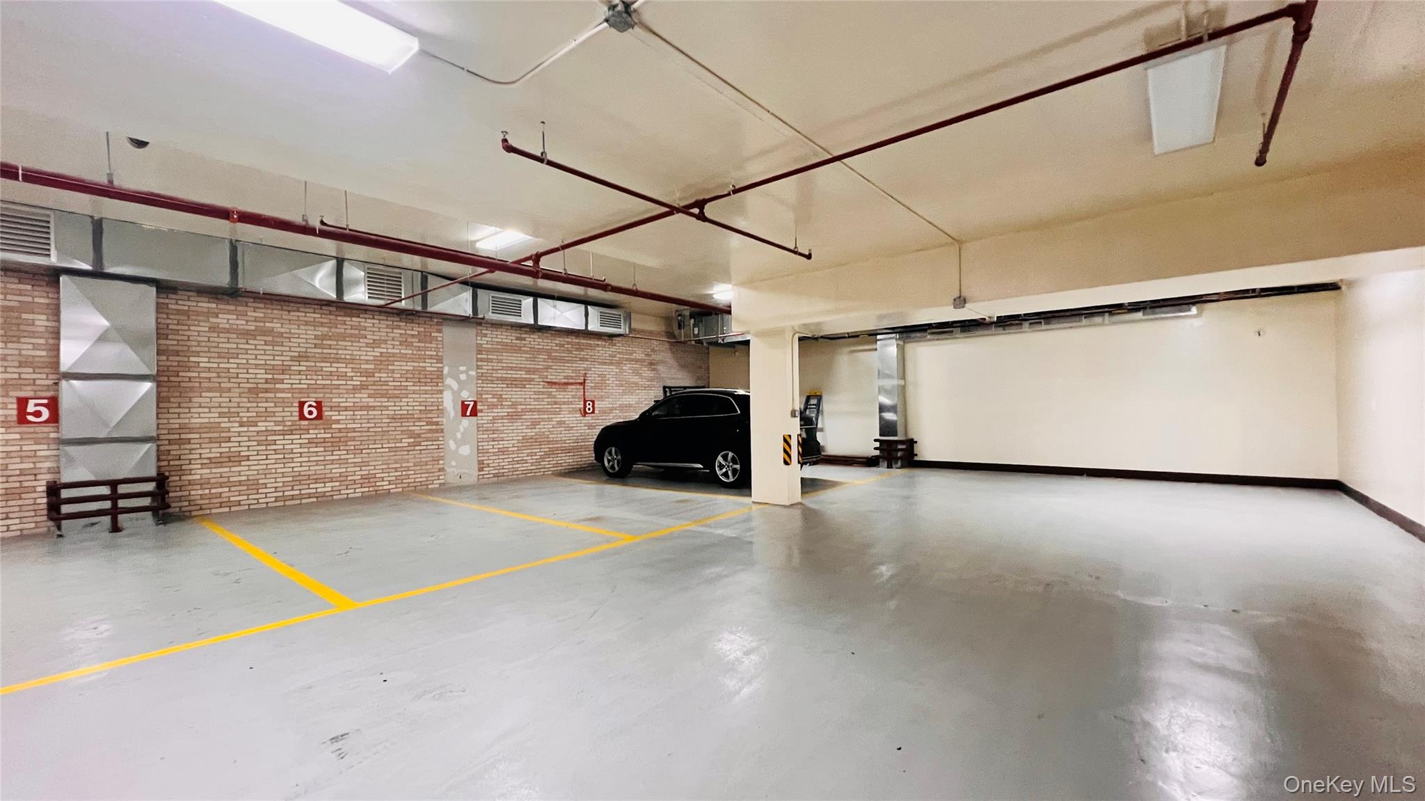 13227 41st Road # 4A, Flushing, NY 11355