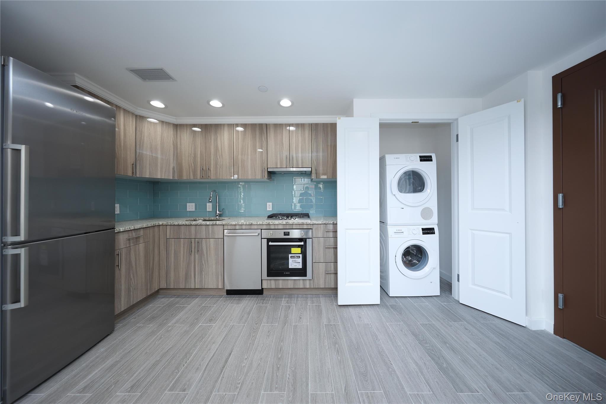 13227 41st Road # 4A, Flushing, NY 11355