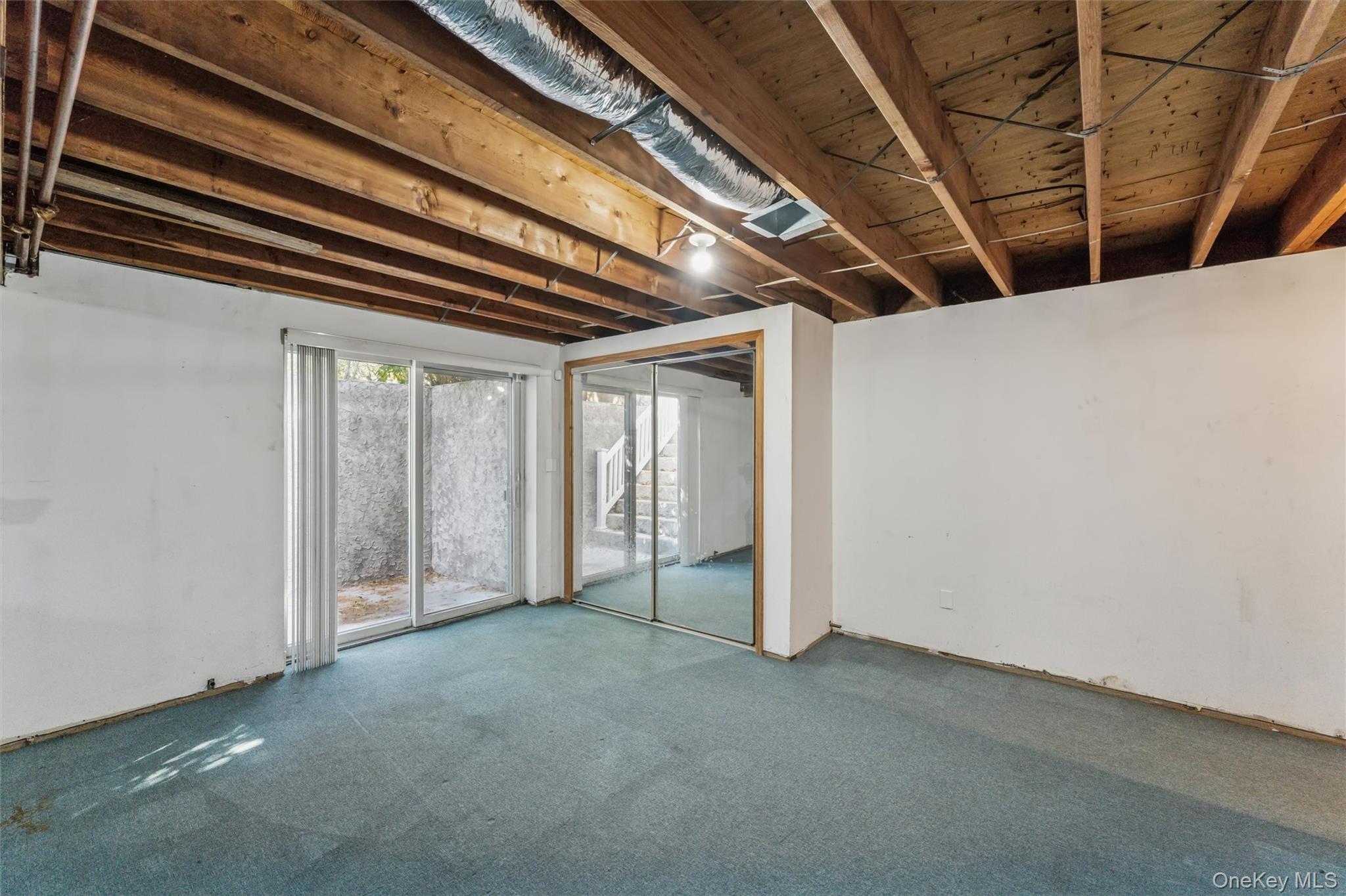 15 Cedar Street, Center Moriches, NY 11934