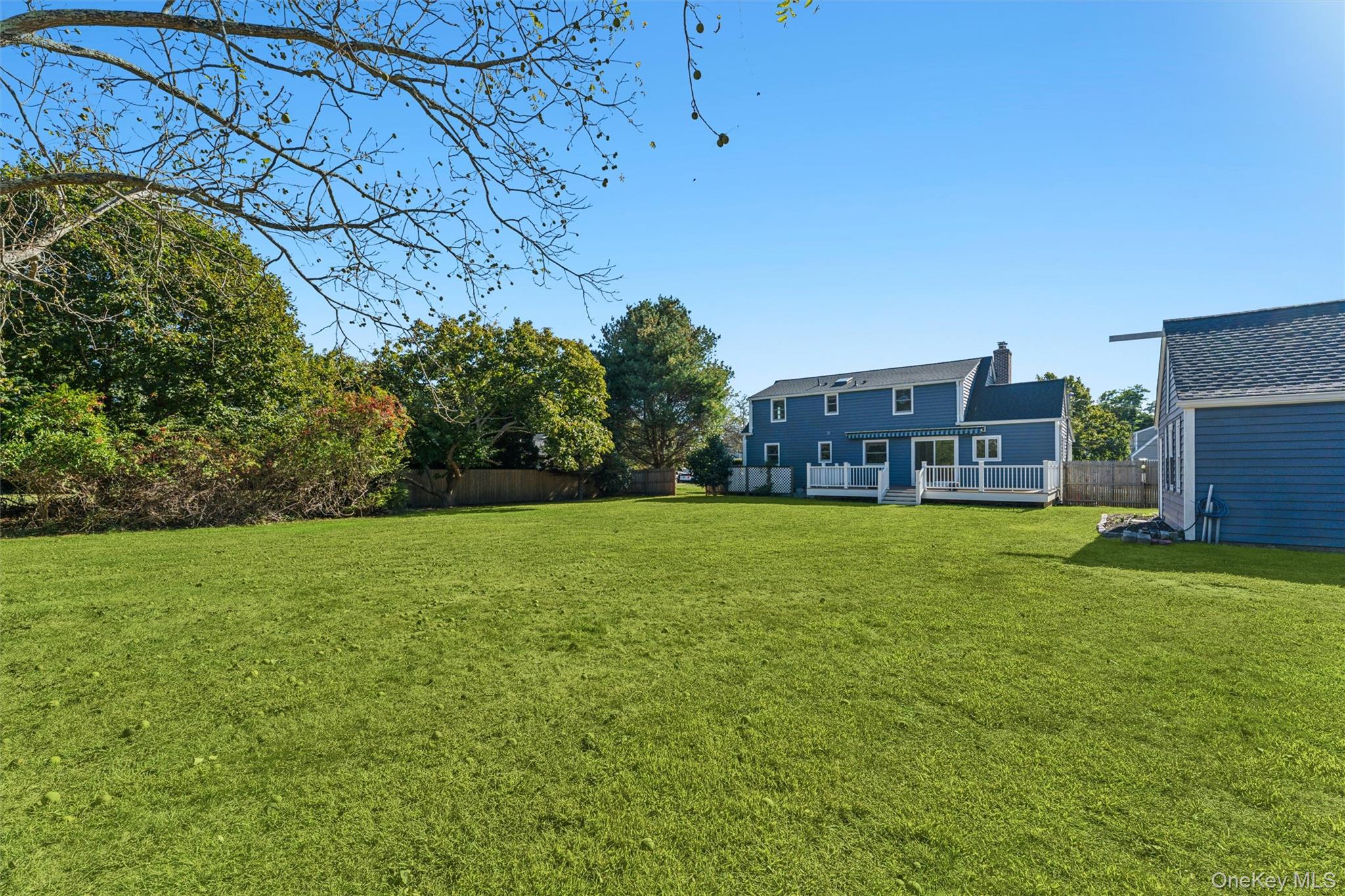 15 Cedar Street, Center Moriches, NY 11934