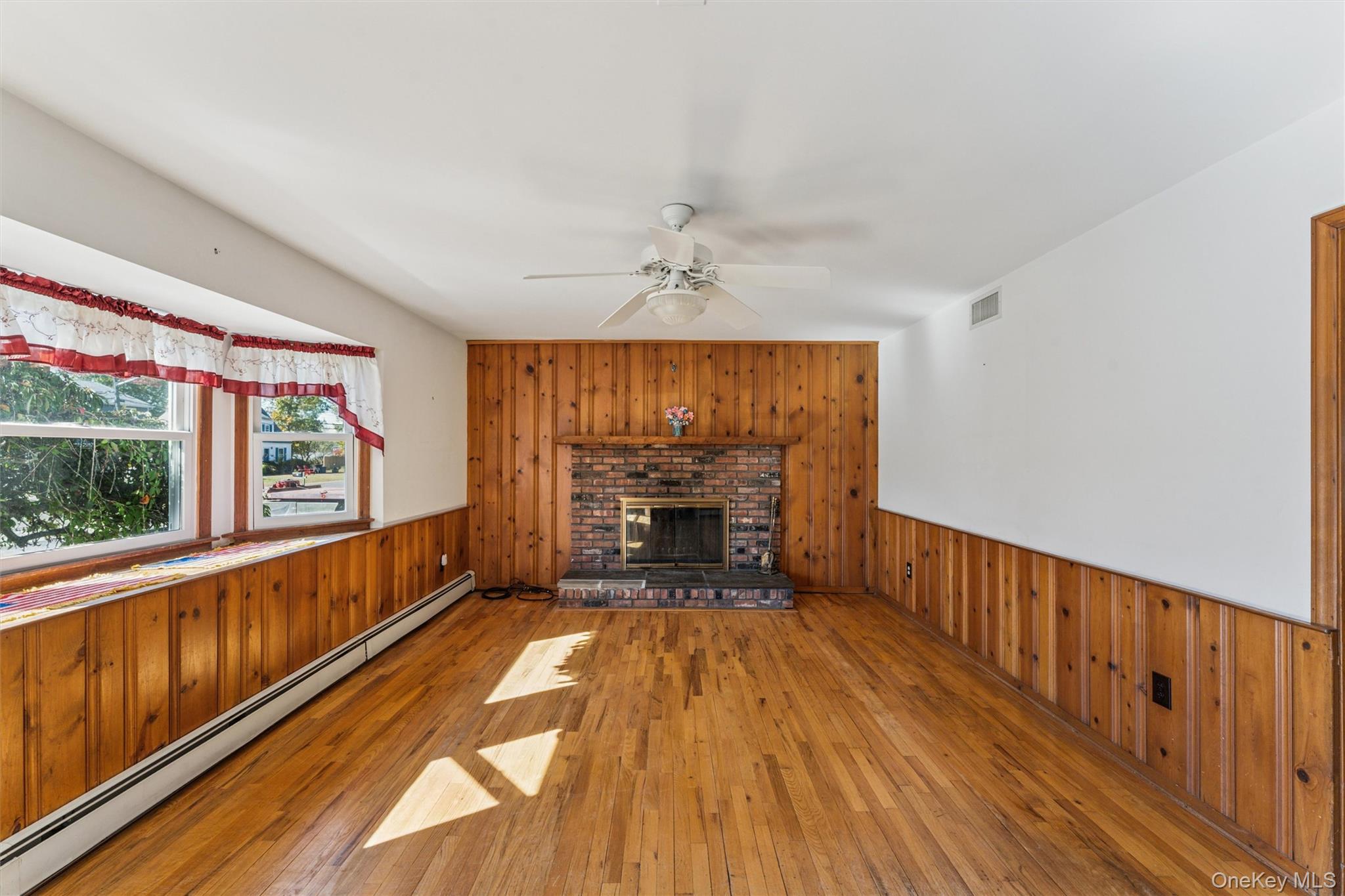 15 Cedar Street, Center Moriches, NY 11934