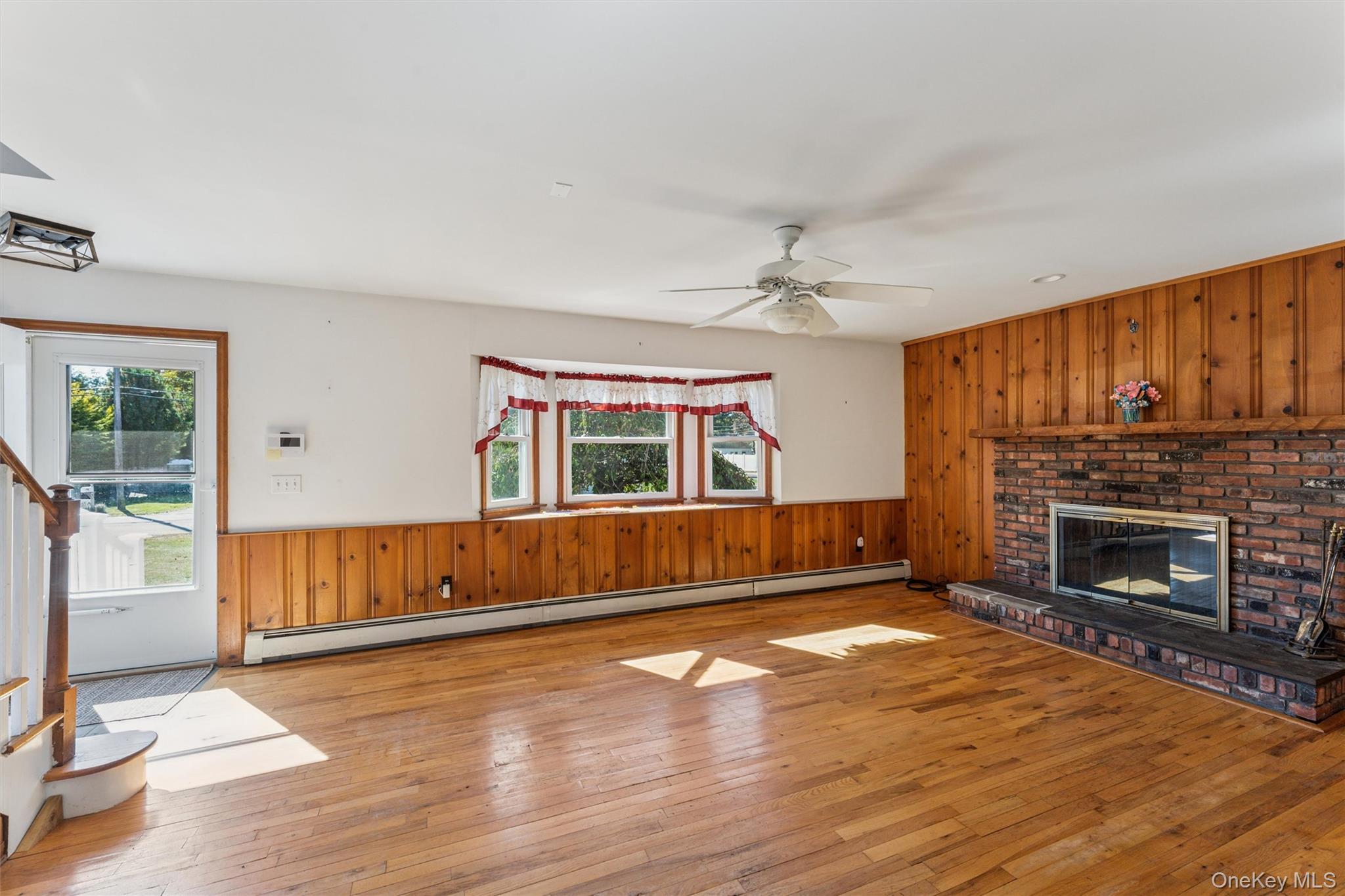 15 Cedar Street, Center Moriches, NY 11934