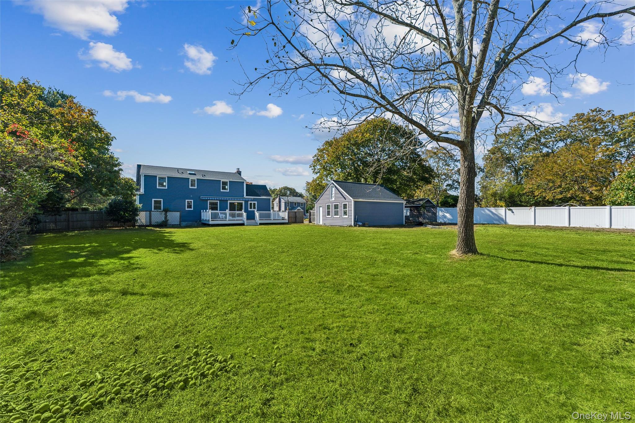 15 Cedar Street, Center Moriches, NY 11934