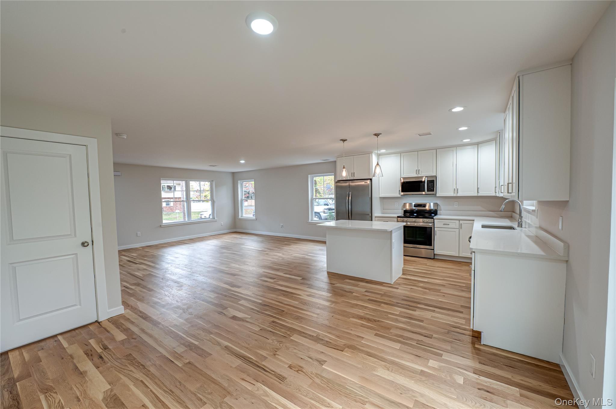 4 Forest Avenue, Port Jefferson Station, NY 11776