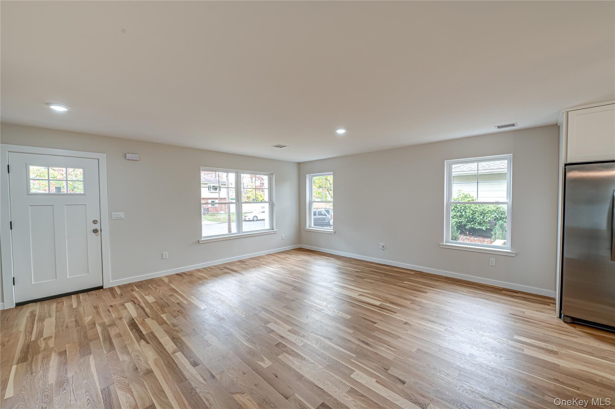 4 Forest Avenue, Port Jefferson Station, NY 11776