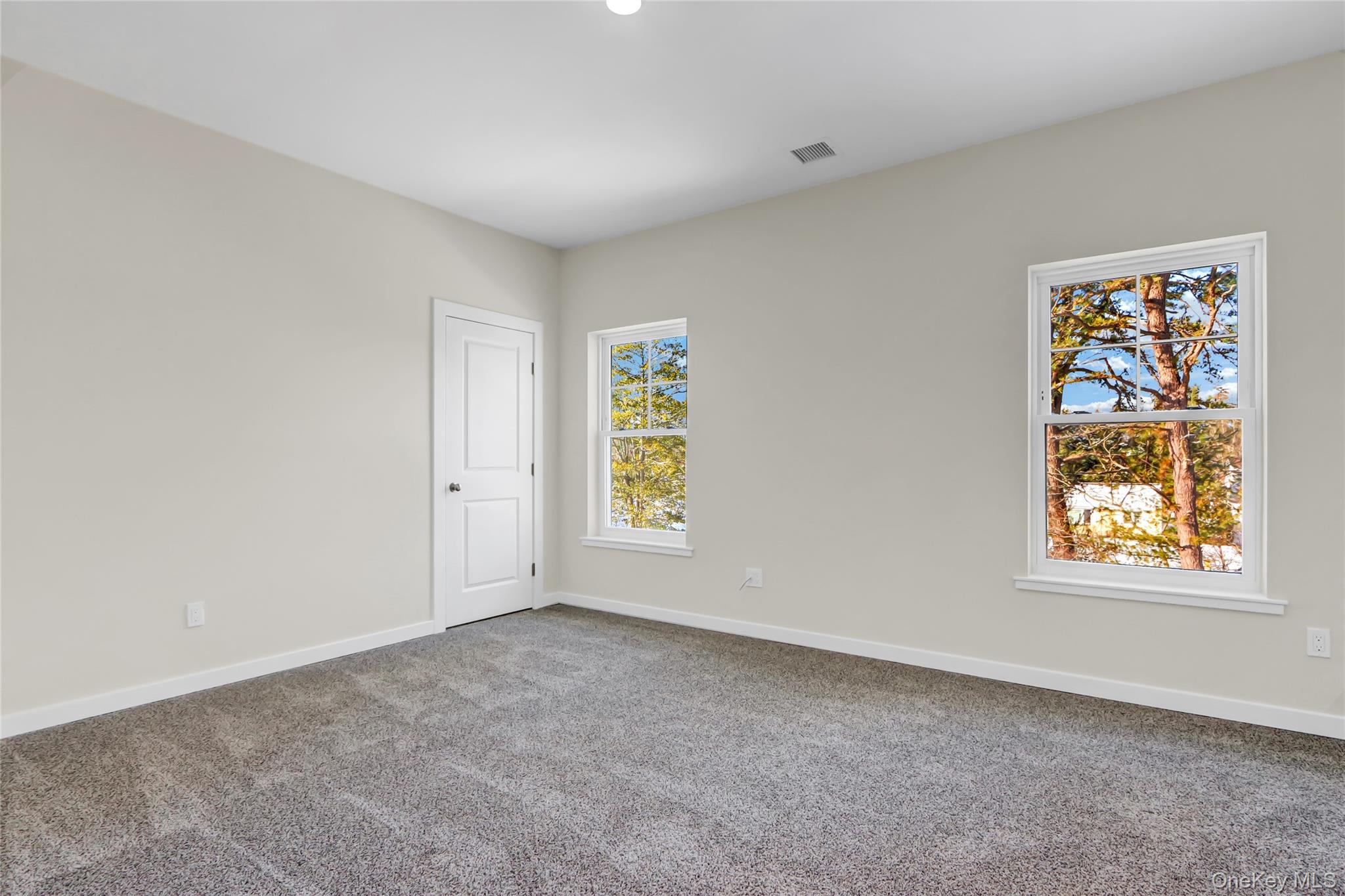 4 Forest Avenue, Port Jefferson Station, NY 11776