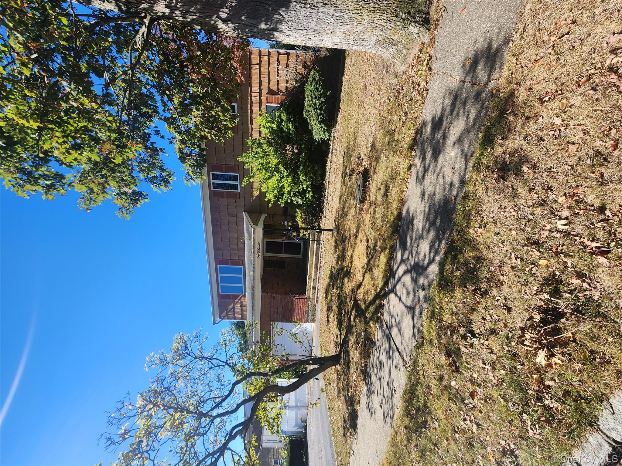 47 15th Avenue, West Babylon, NY 11704