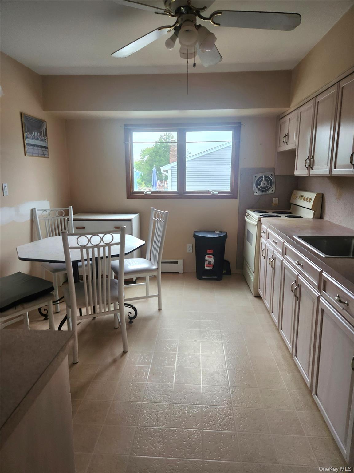 47 15th Avenue, West Babylon, NY 11704