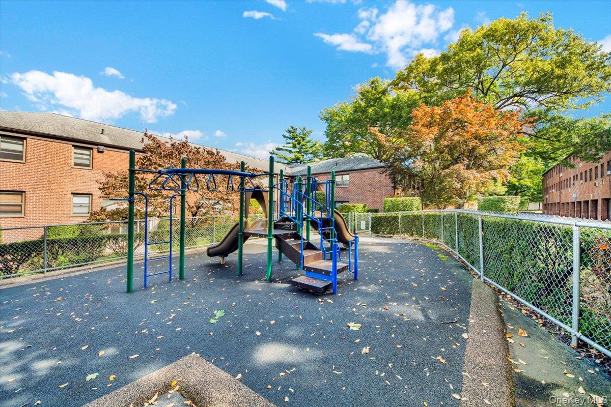 101 Beacon Hill Drive # 13, Dobbs Ferry, NY 10522