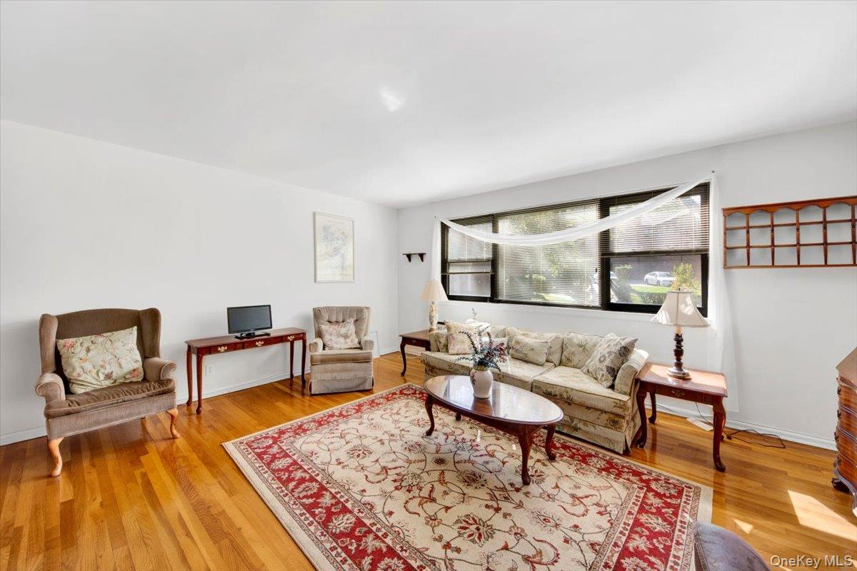 101 Beacon Hill Drive # 13, Dobbs Ferry, NY 10522