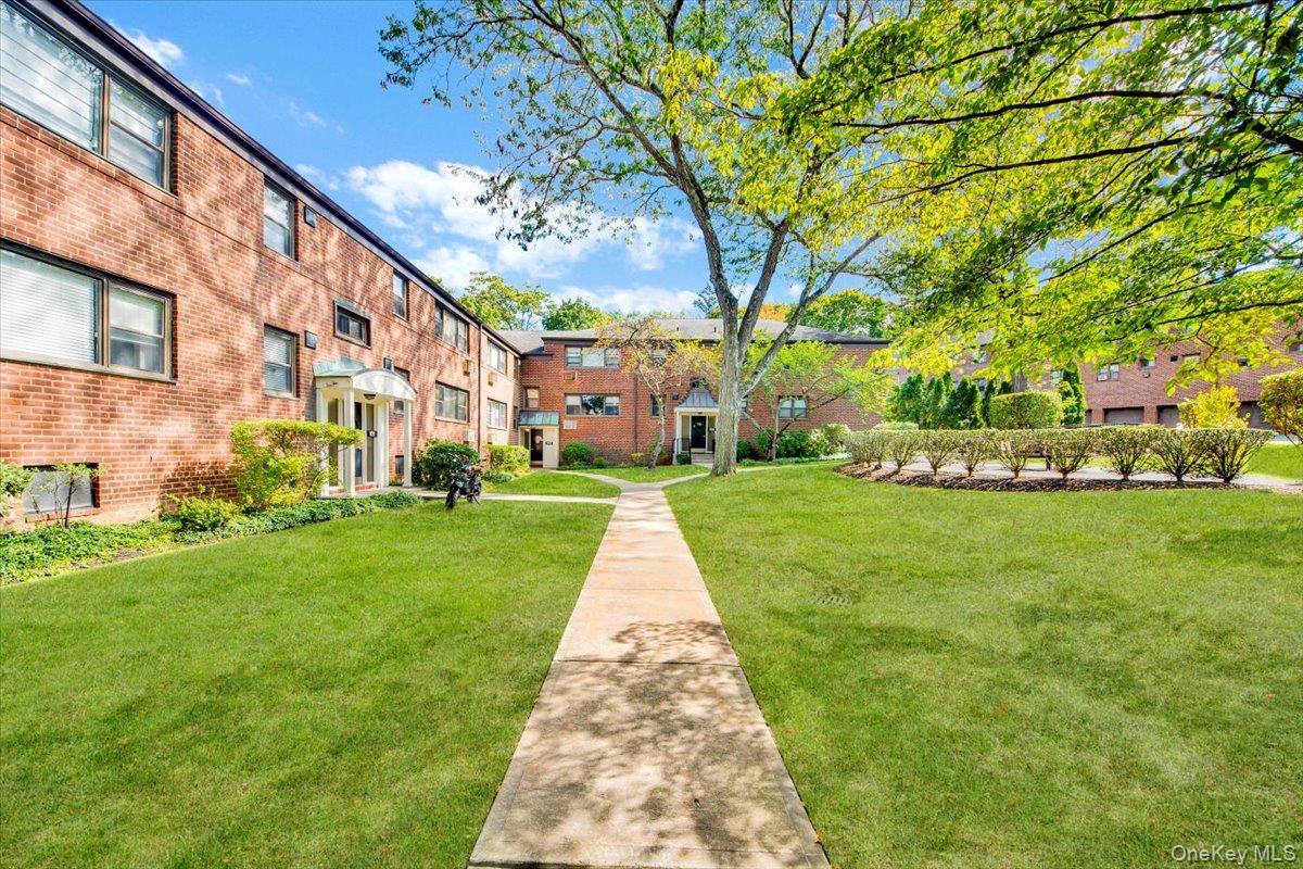 101 Beacon Hill Drive # 13, Dobbs Ferry, NY 10522