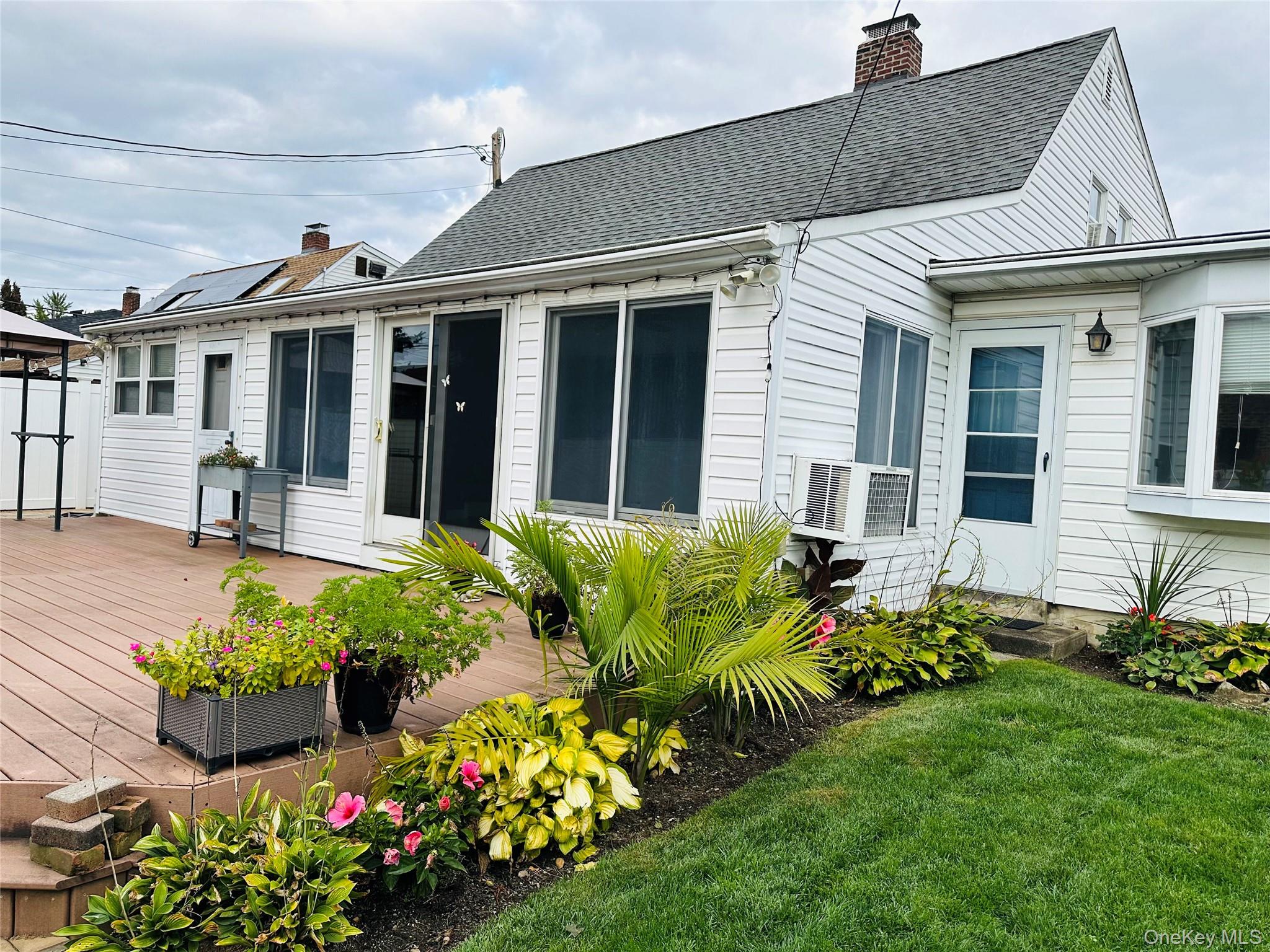 86 Shepherd Lane, Levittown, NY 11756