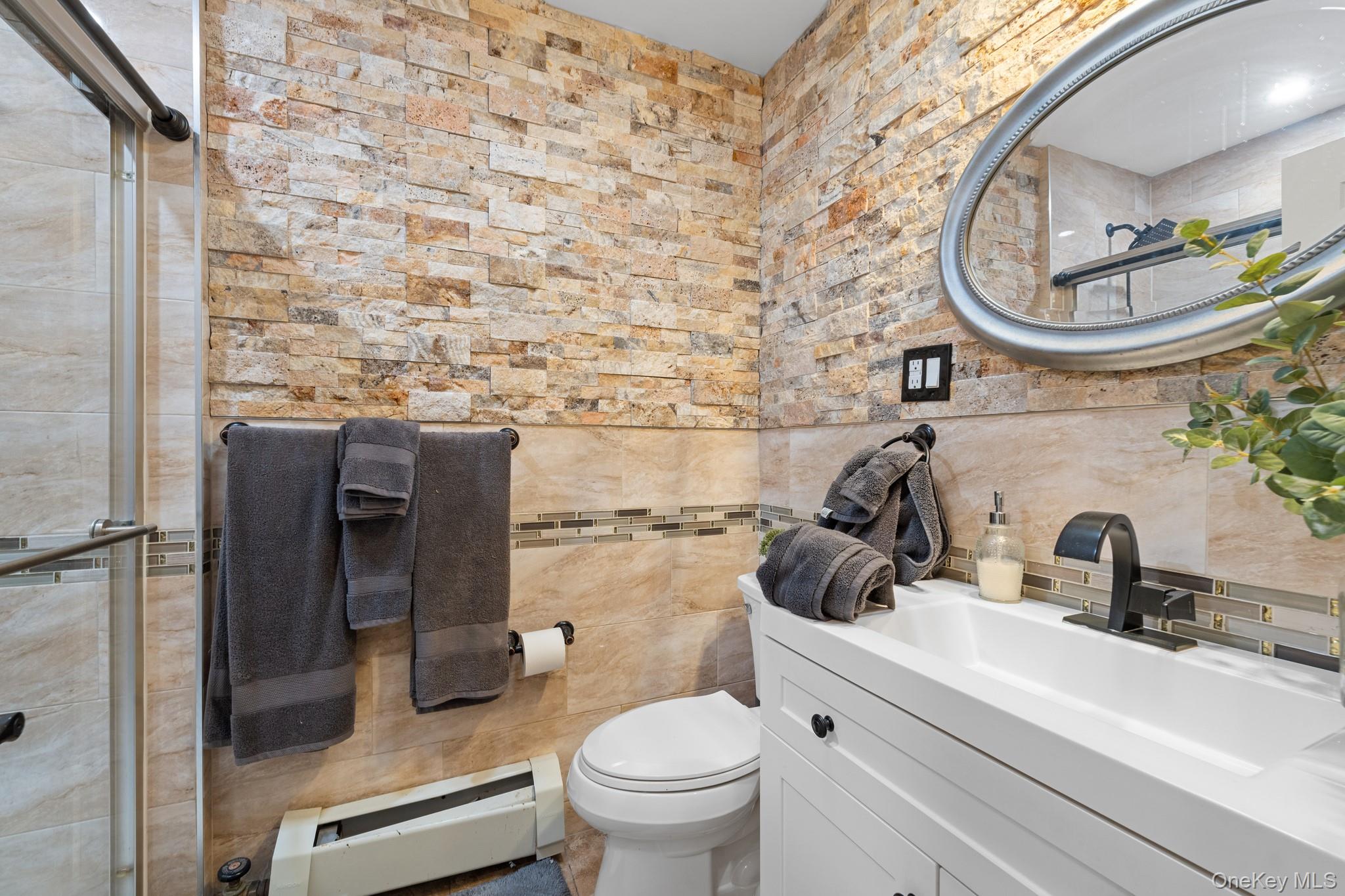 10439 90th Avenue, Richmond Hill, NY 11418