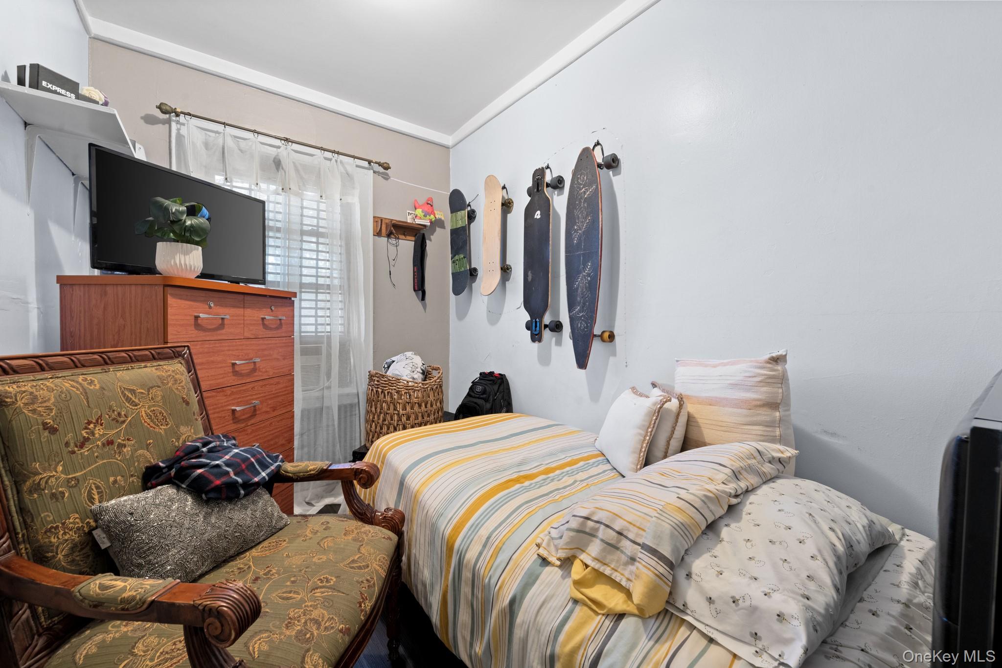 10439 90th Avenue, Richmond Hill, NY 11418