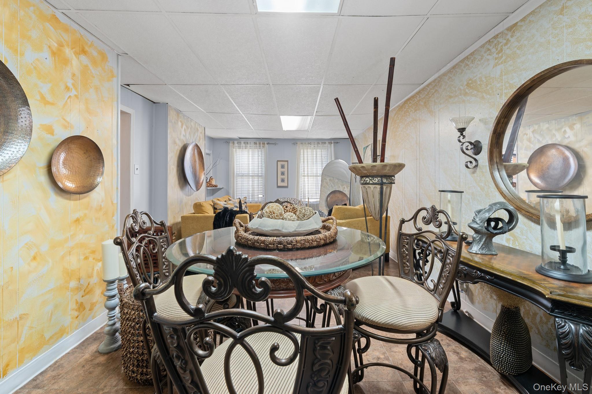 10439 90th Avenue, Richmond Hill, NY 11418