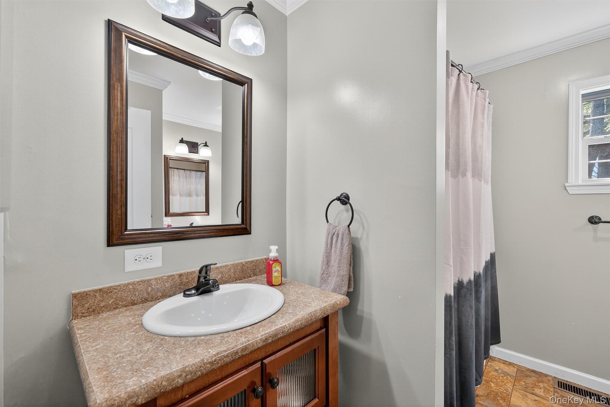 13 Walker Valley Road, Pine Bush, NY 12566