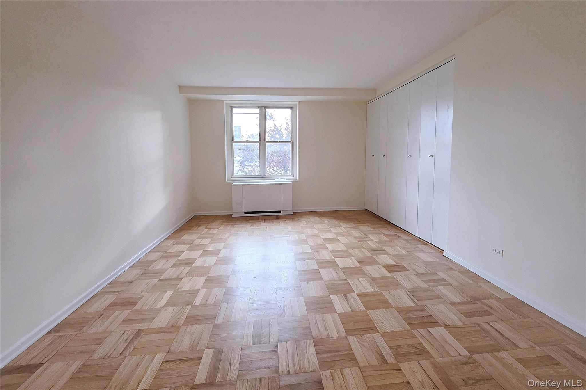 212-30 23rd Ave # 1H, Bayside, NY 11360