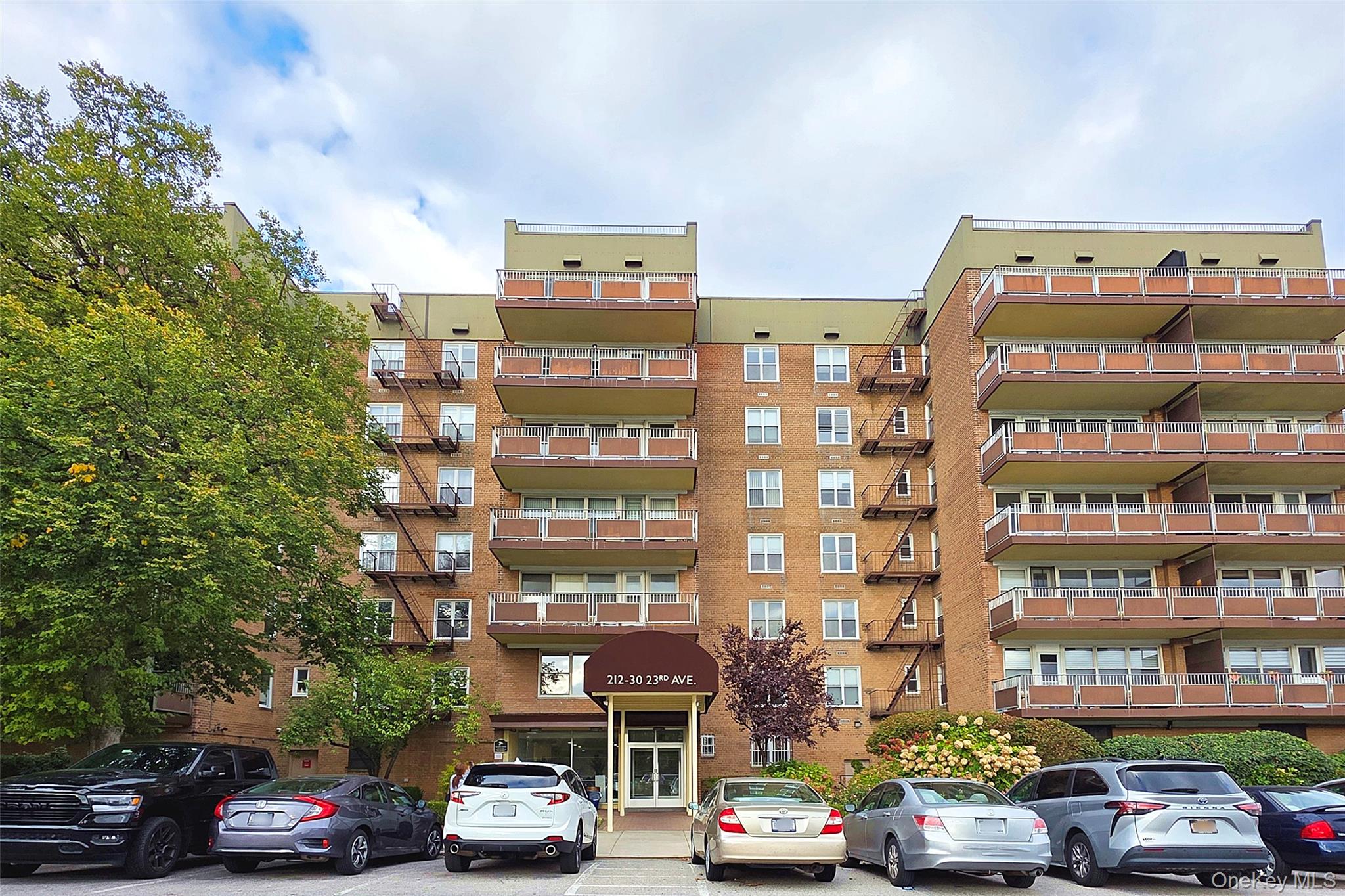 212-30 23rd Ave # 1H, Bayside, NY 11360