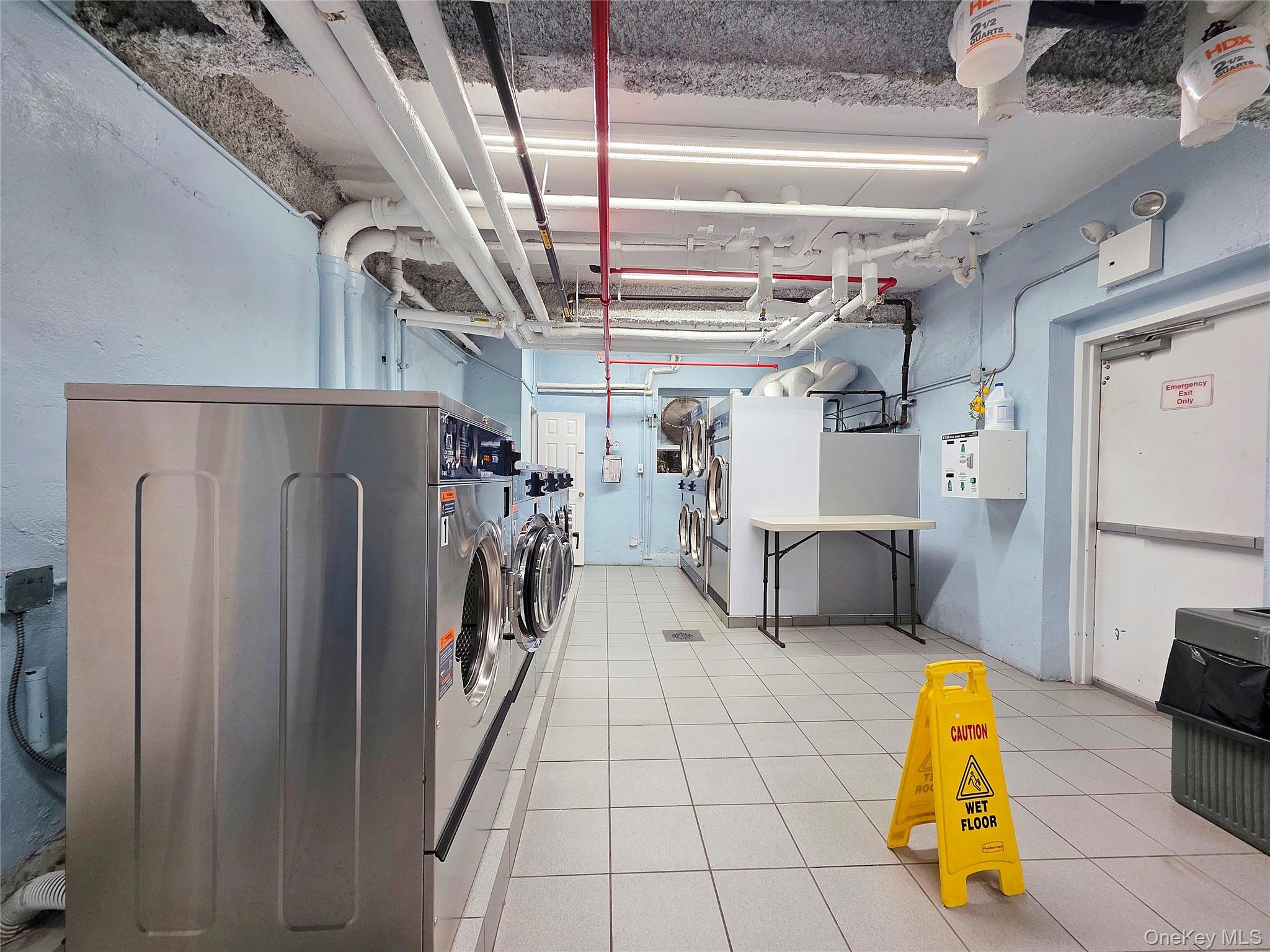 212-30 23rd Ave # 1H, Bayside, NY 11360