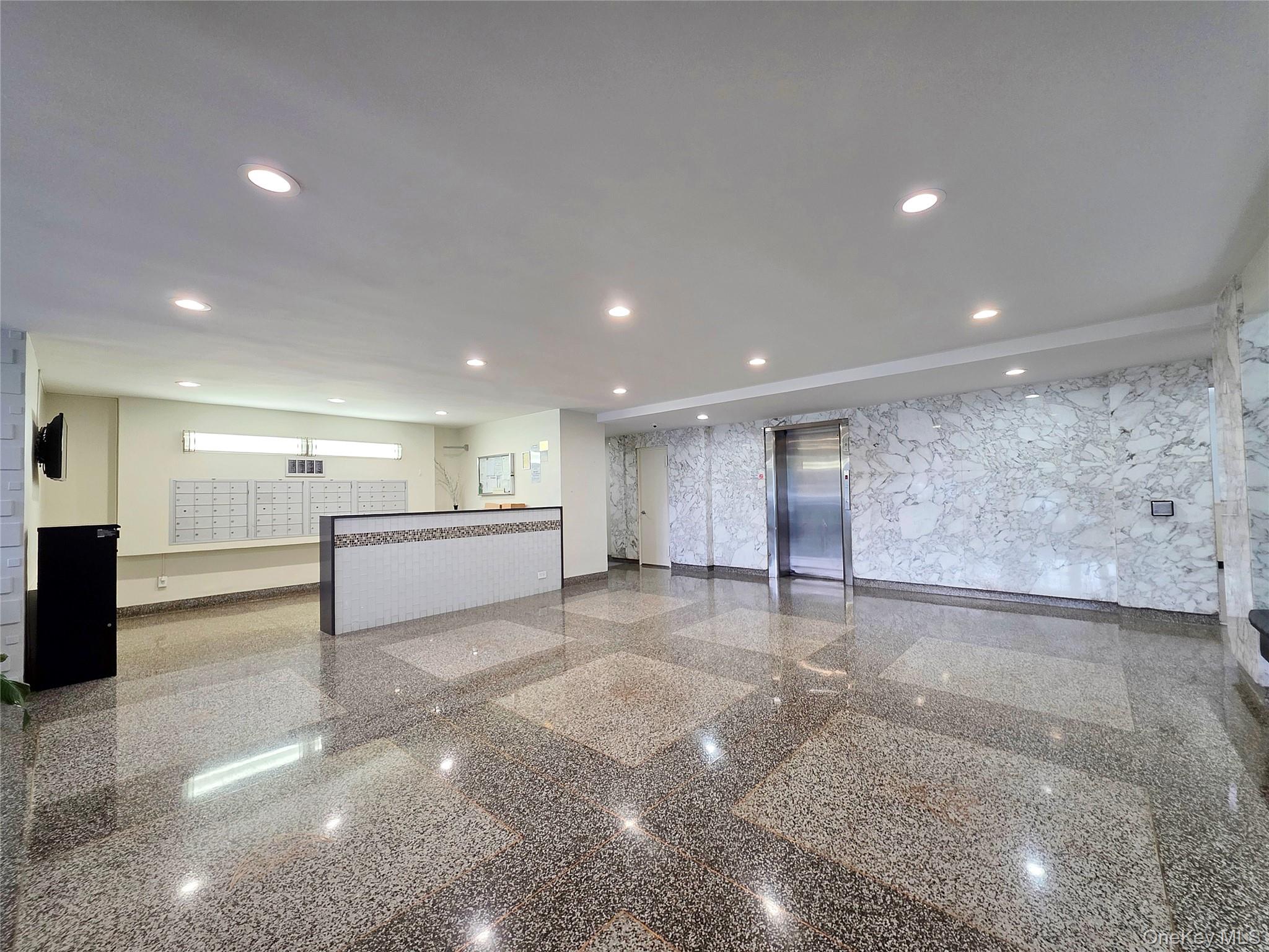 212-30 23rd Ave # 1H, Bayside, NY 11360