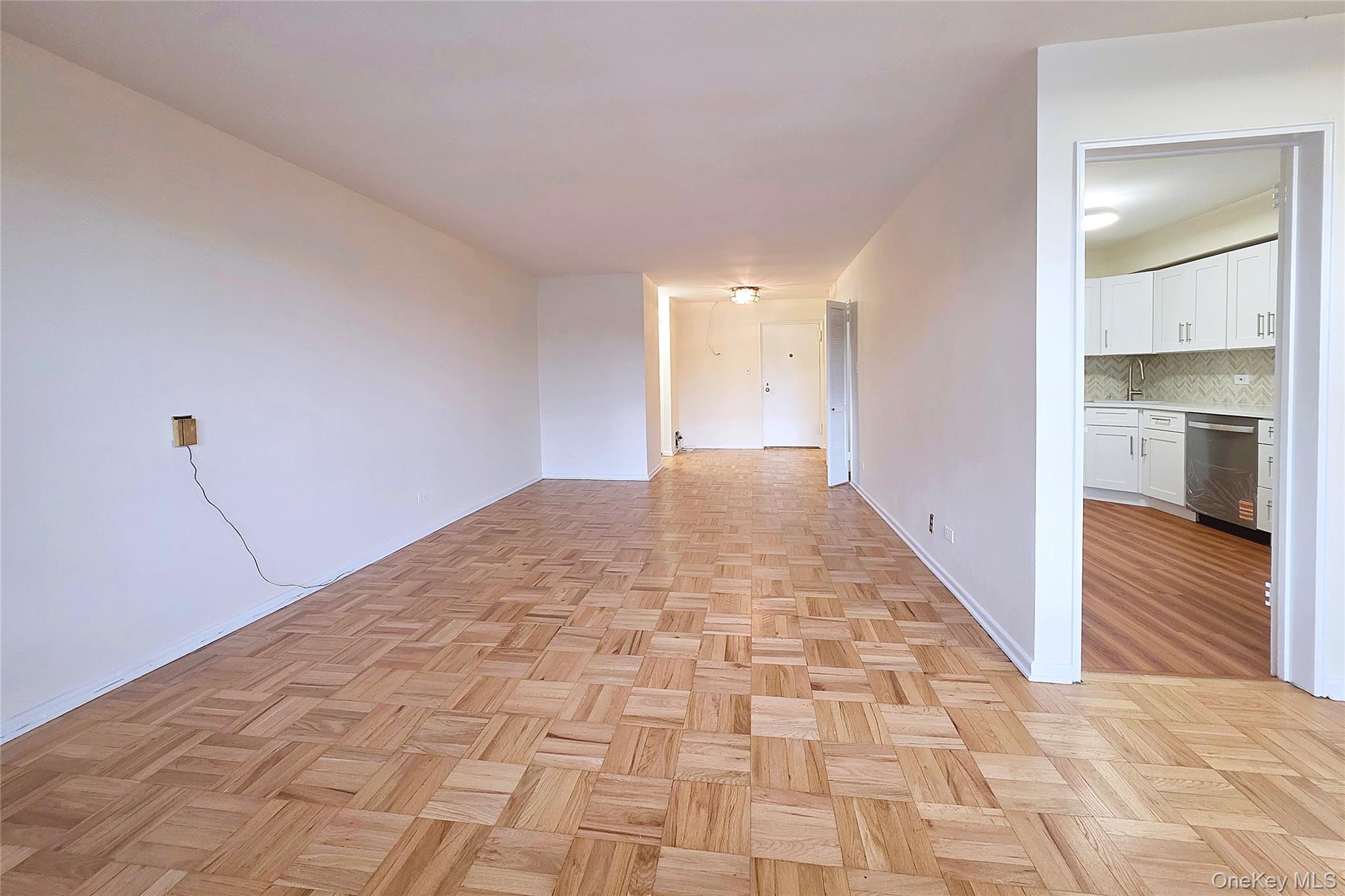 212-30 23rd Ave # 1H, Bayside, NY 11360