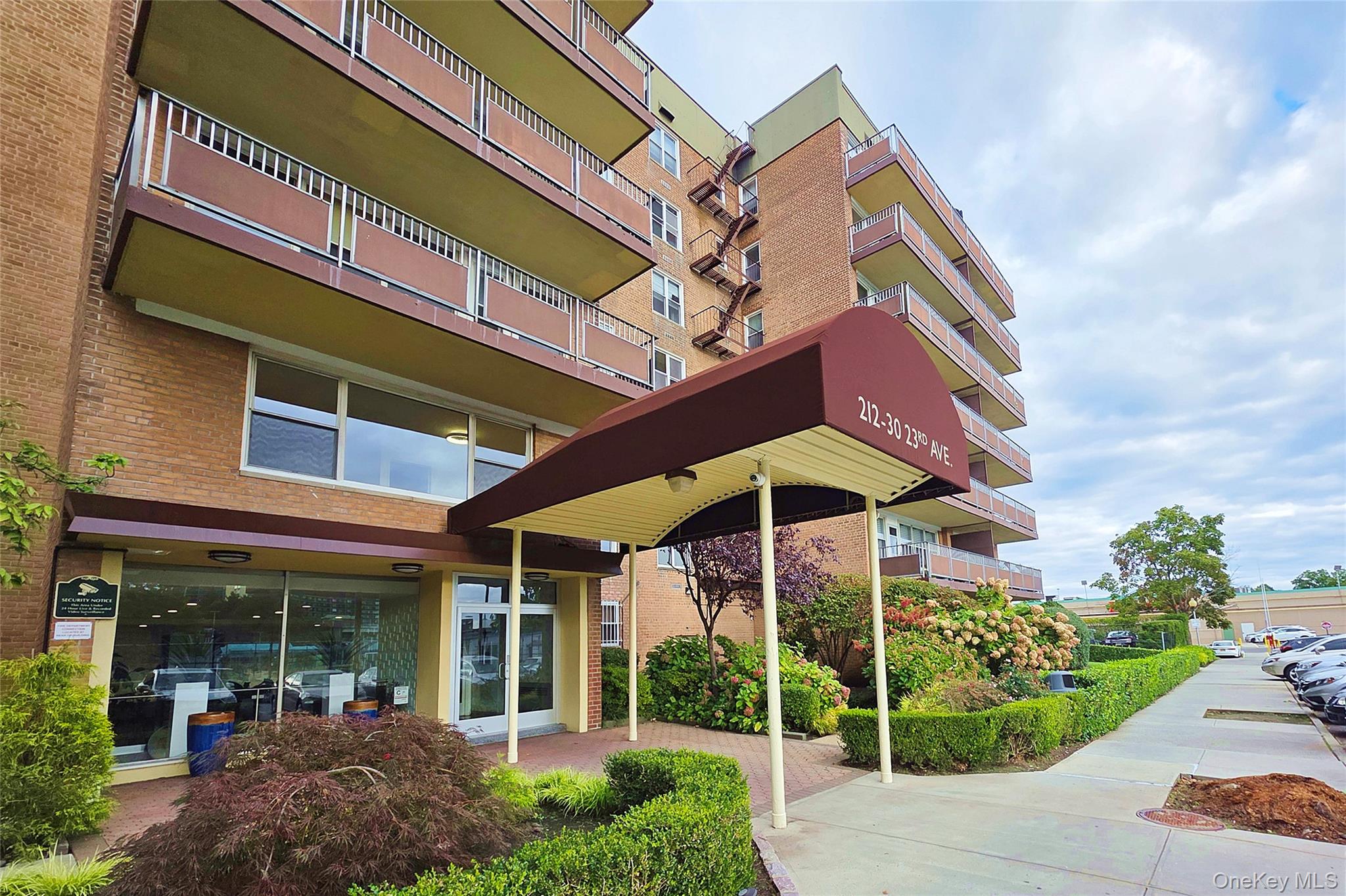 212-30 23rd Ave # 1H, Bayside, NY 11360