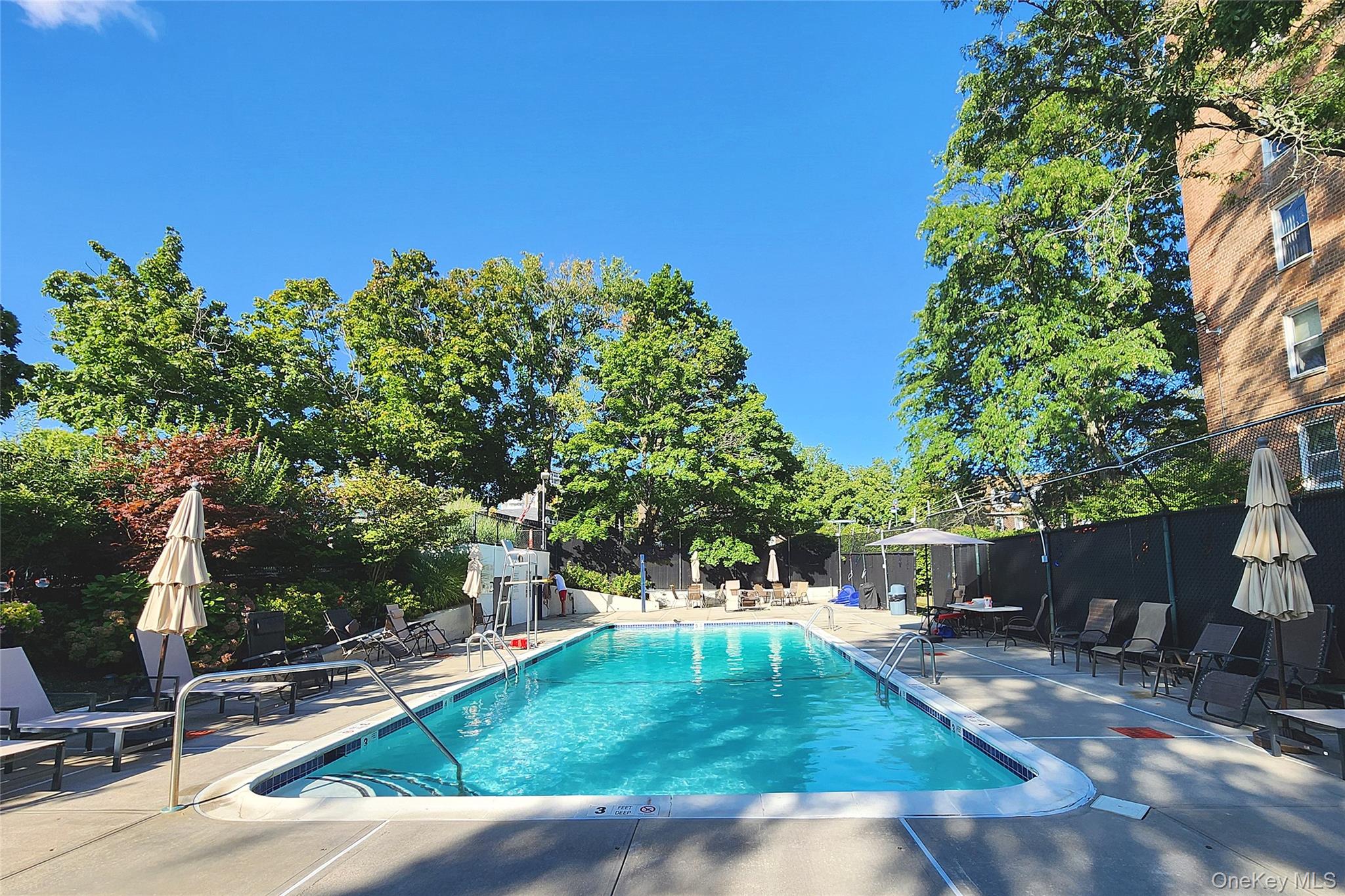 212-30 23rd Ave # 1H, Bayside, NY 11360